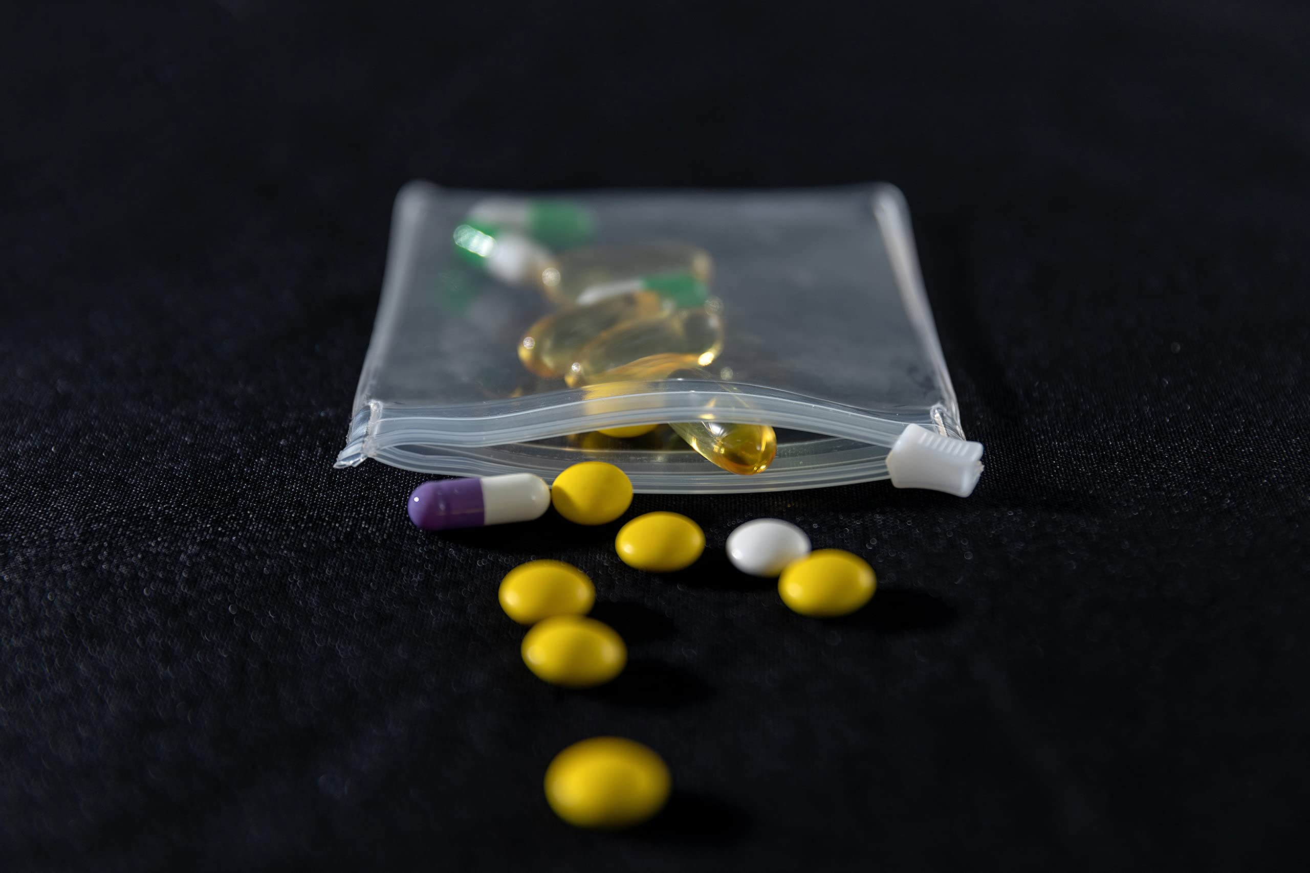 Amazon｜再利用可能なジッパーメディシンバッグ、ジップロックビニール