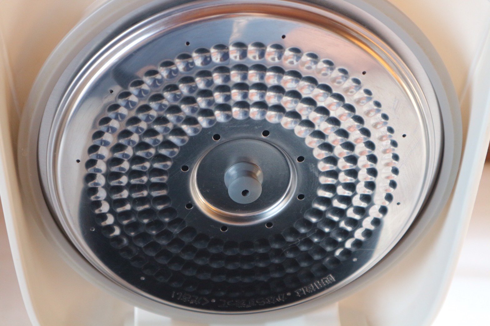 Amazon | パナソニック IHジャー炊飯器 5.5合 ホワイト SR-HD103-W 