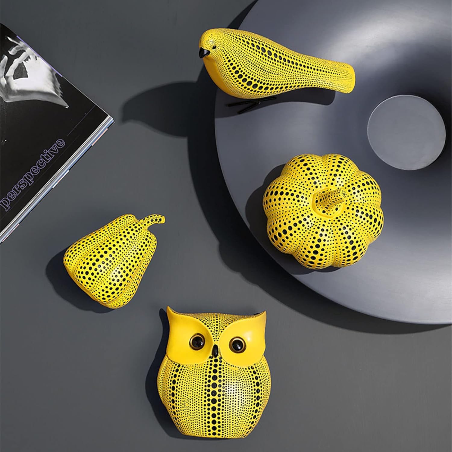 Wystrój biura domowego statuetka artystyczna, rzeźba z żywicy w kształcie dyni na biurko, nowoczesny element dekoracyjny, 20,5 x 16 cm
