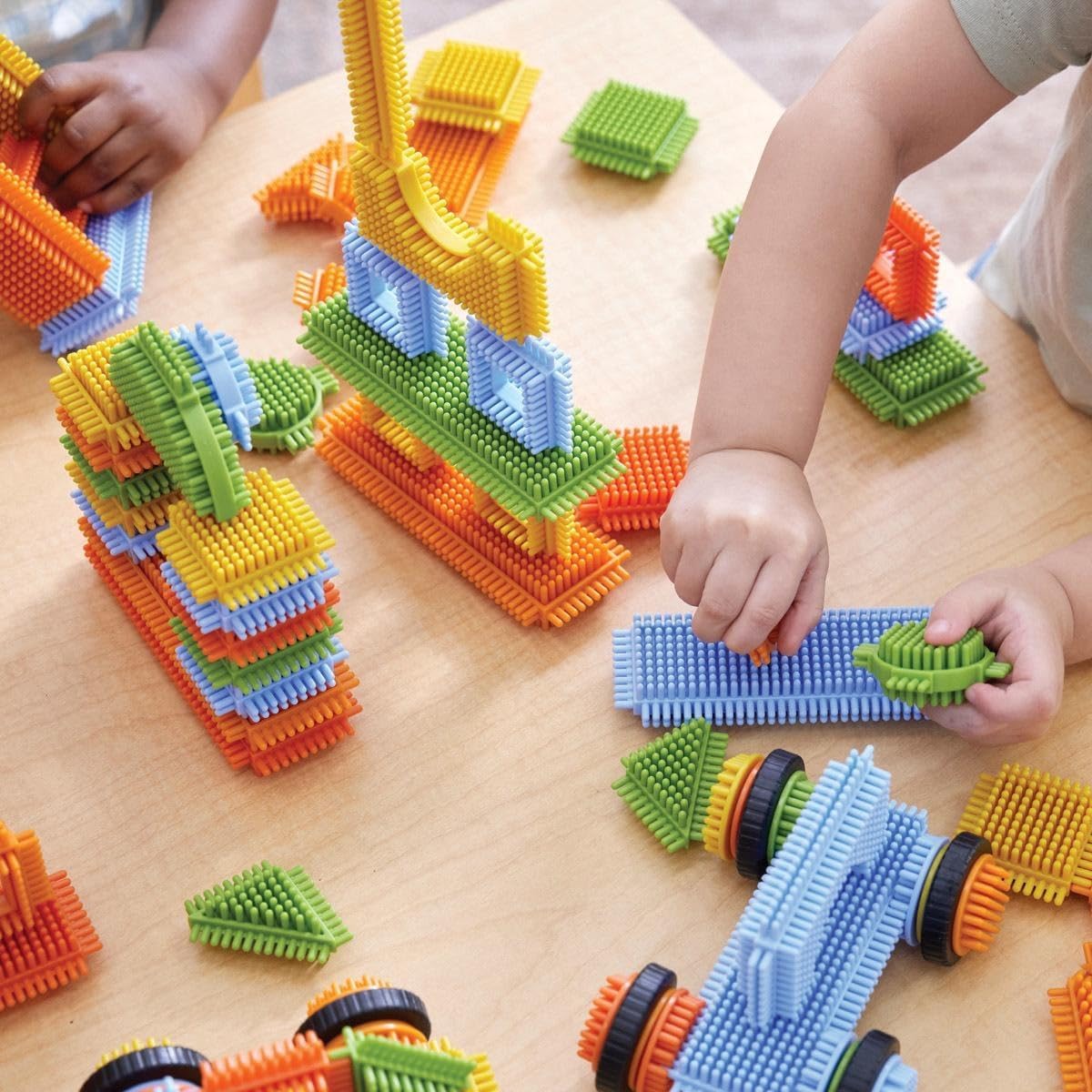 Kaplan Early Learning Snap and Stack Thistle Blocks - 160 Pieces