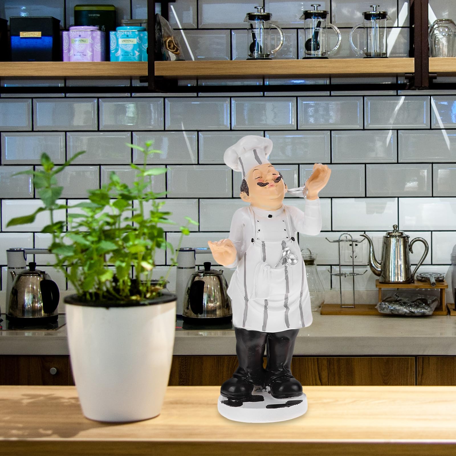 Abaodam Statuetta in Resina Mini Chef Europeo Ornamento da Chef per Decorazione Cucina Casa Ristorante e Bar Scultura da Tavolo Stabile e Divertente per Regali