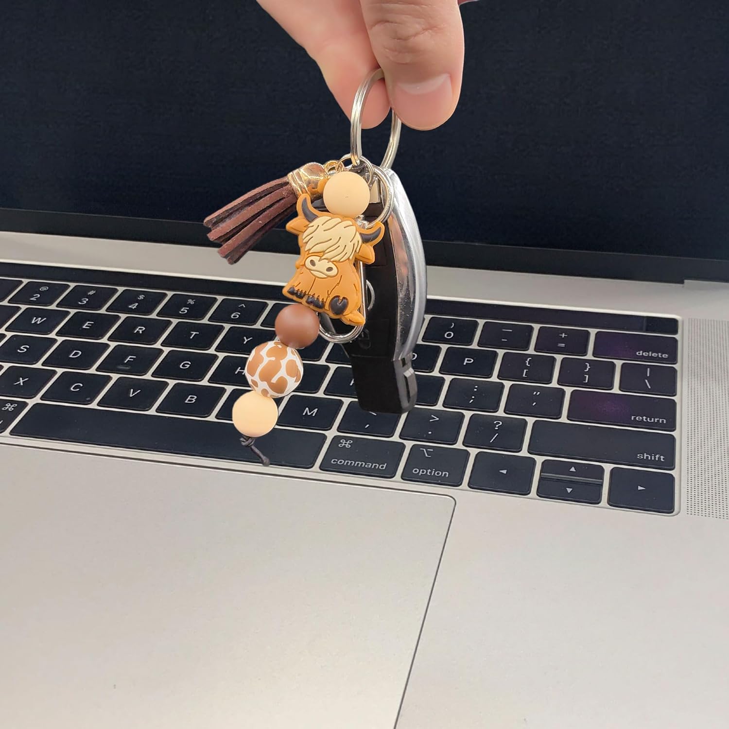 Highland Cow Keychain Cute Animal Keychains Charms with Tassel for Women Men Purse Wallet Backpack Phone Car Christmas Gifts