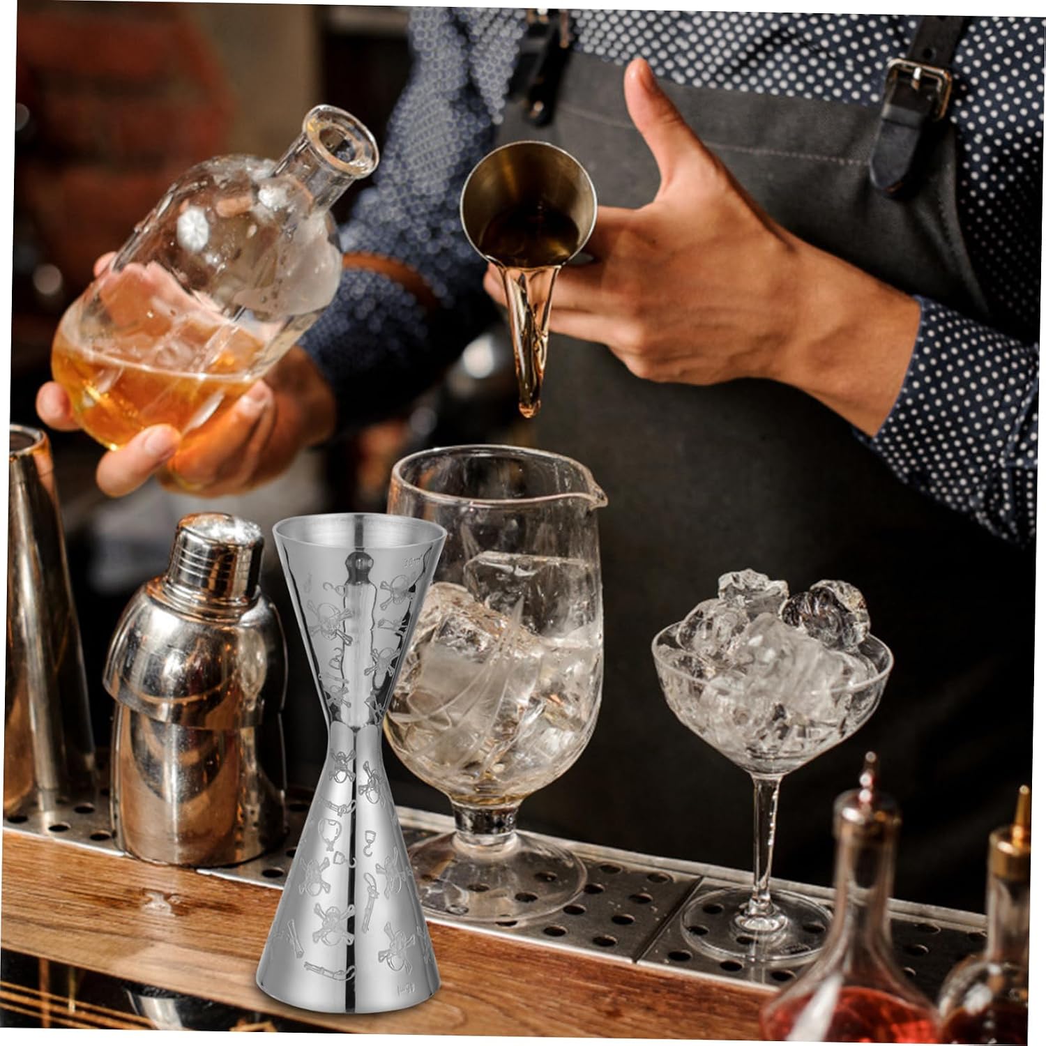 1pc Stainless Steel Measuring Cup for Bartending Jigger Scale Capacity and Reusable Cocktail Tool for Accurate Liquor Measurement
