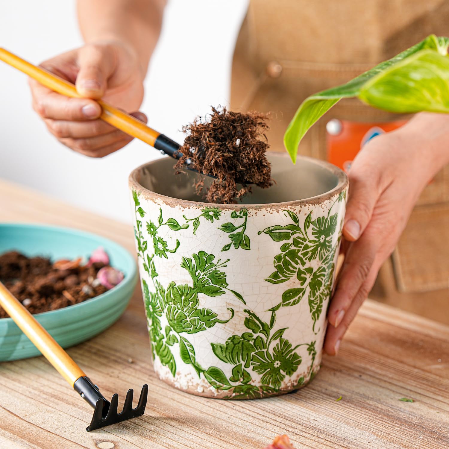 Sungmor Ceramiczne doniczki w stylu vintage, zestaw 2 pięknych doniczek ceramicznych z pękniętą lodem, 14 cm, doniczki do ziół z otworem drenażowym, toskańskie doniczki do użytku wewnątrz i na
