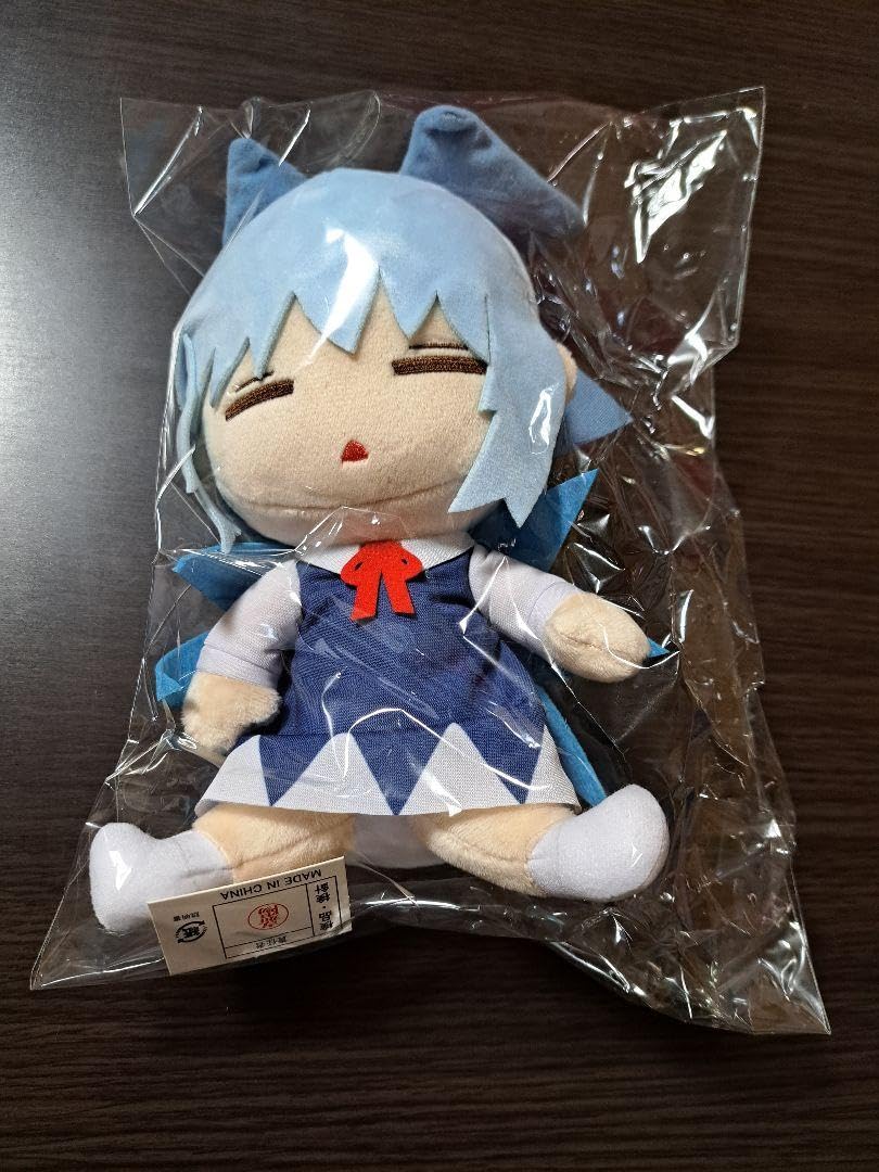Amazon.co.jp: 東方 チルノだるぐるみ ぬいぐるみ : おもちゃ