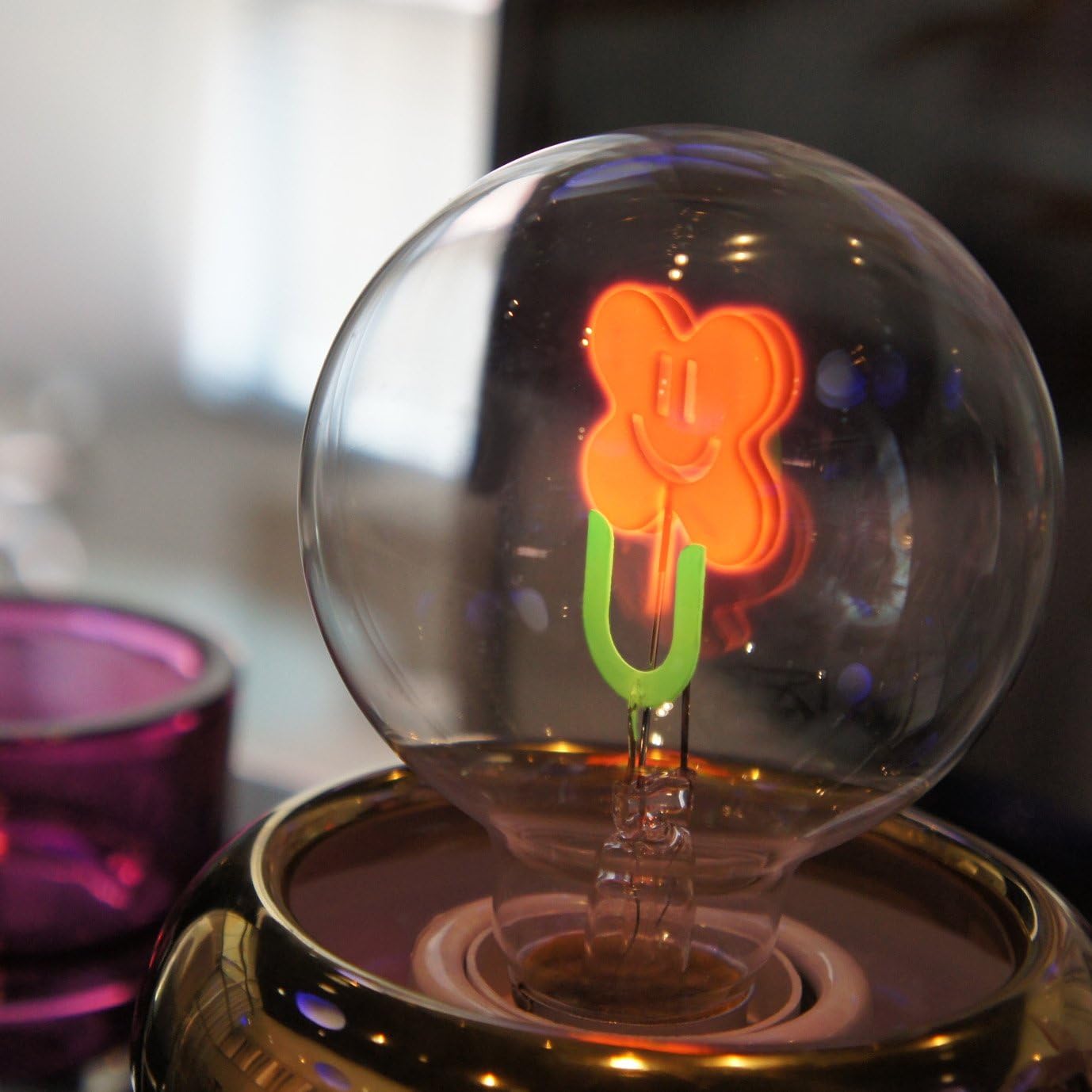 Smiley Flower Decorative Light Bulb - Edison Light Bulb, Antique Vintage Style Light, G80 Size, E26 Base, Non-Dimmable (3w/110v)