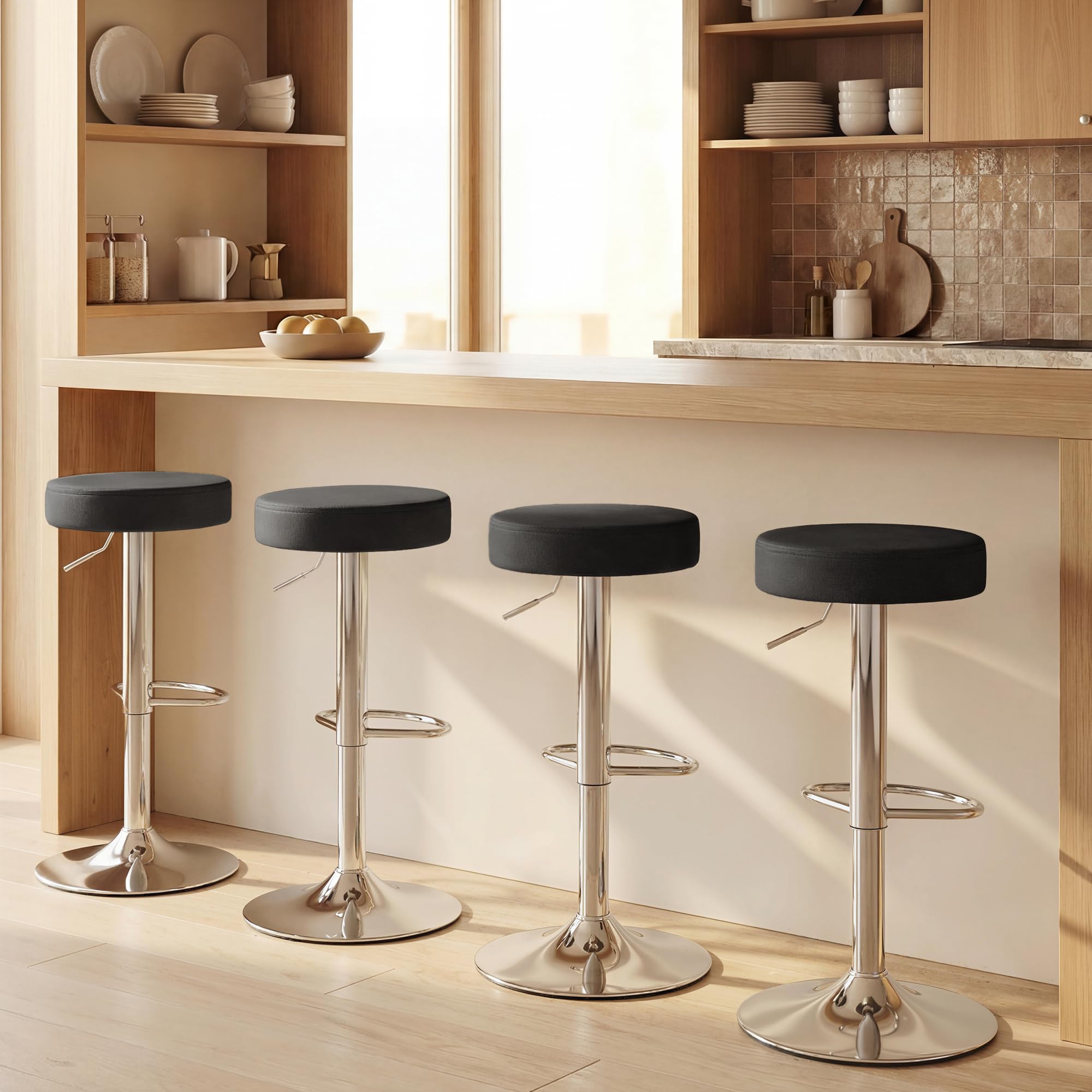 HOMCOM Set 2 Sgabelli Bar con Altezza Regolabile e Girevoli a 360°, Sgabelli Cucina Alti in PU con Poggiapiedi, Seduta Morbida, Struttura in Metallo, Sedie Bar Alte per Penisola Sala da Pranzo, Nero