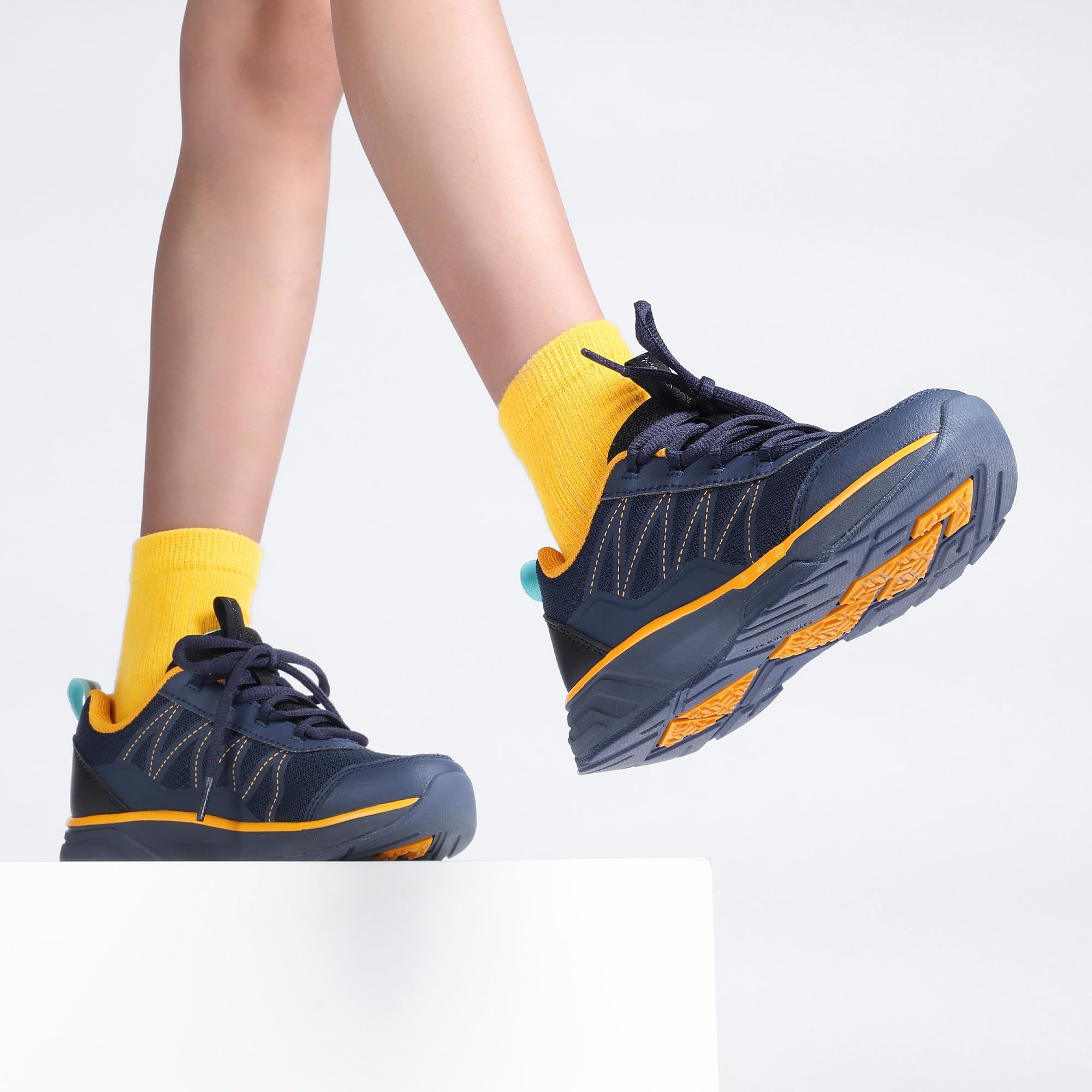DREAM PAIRS DuraPlay Chaussures de tennis antidérapantes pour garçons et filles Chaussures de sport légères à lacets pour petit/grand enfant