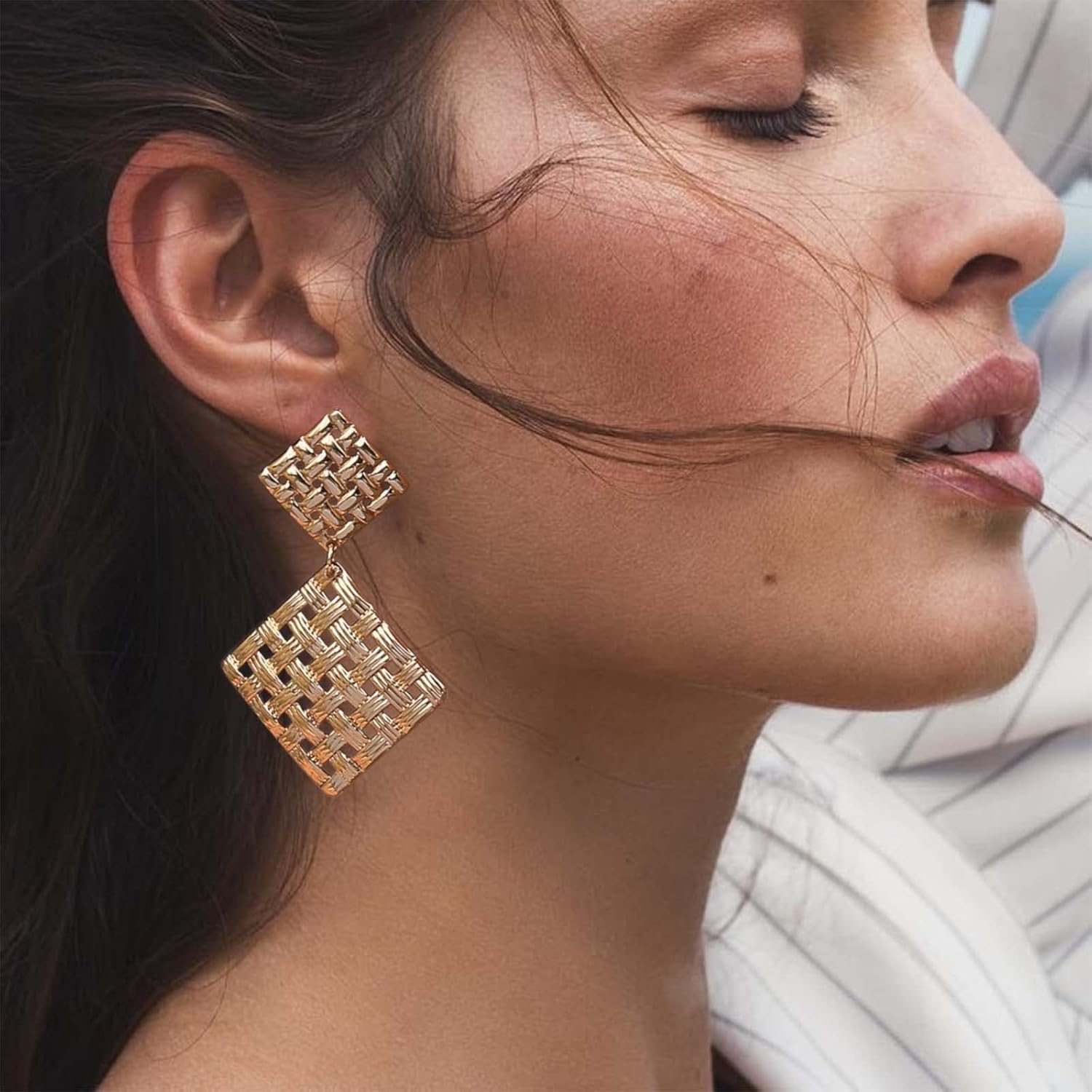 Andelaisi Boho Hammered Square Earrings Vintage Textured Square Drop Earrings Gold Matte Square Dangle Earrings Weave Square Geometric Earrings Jewelry for Women - Image 3
