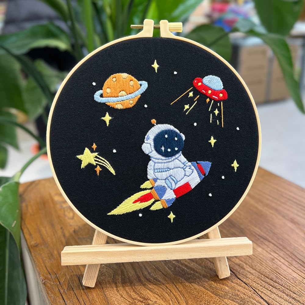 Amazon | 大人用刺繍キット 2個セット 漫画宇宙飛行士パンチニードル