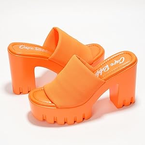 チョキ【ほぼ新品】YELLO TERRA PLATFORM SANDALS YELLO / TERRA PLATFORM SANDALS