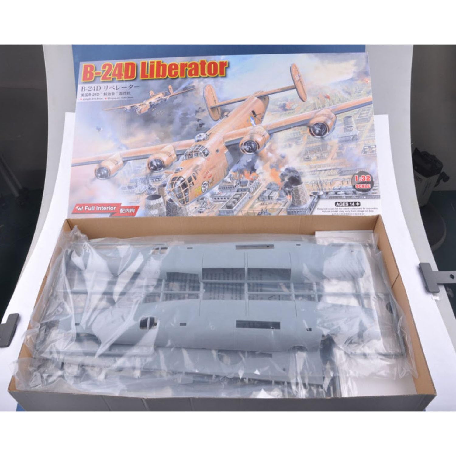 1/32 B-24Dリベレーター 「エアクラフトシリーズ」 [83212] Amazon.com: wheelfun US in Stock, Hobbyboss 83212 1/32 Us B-24D