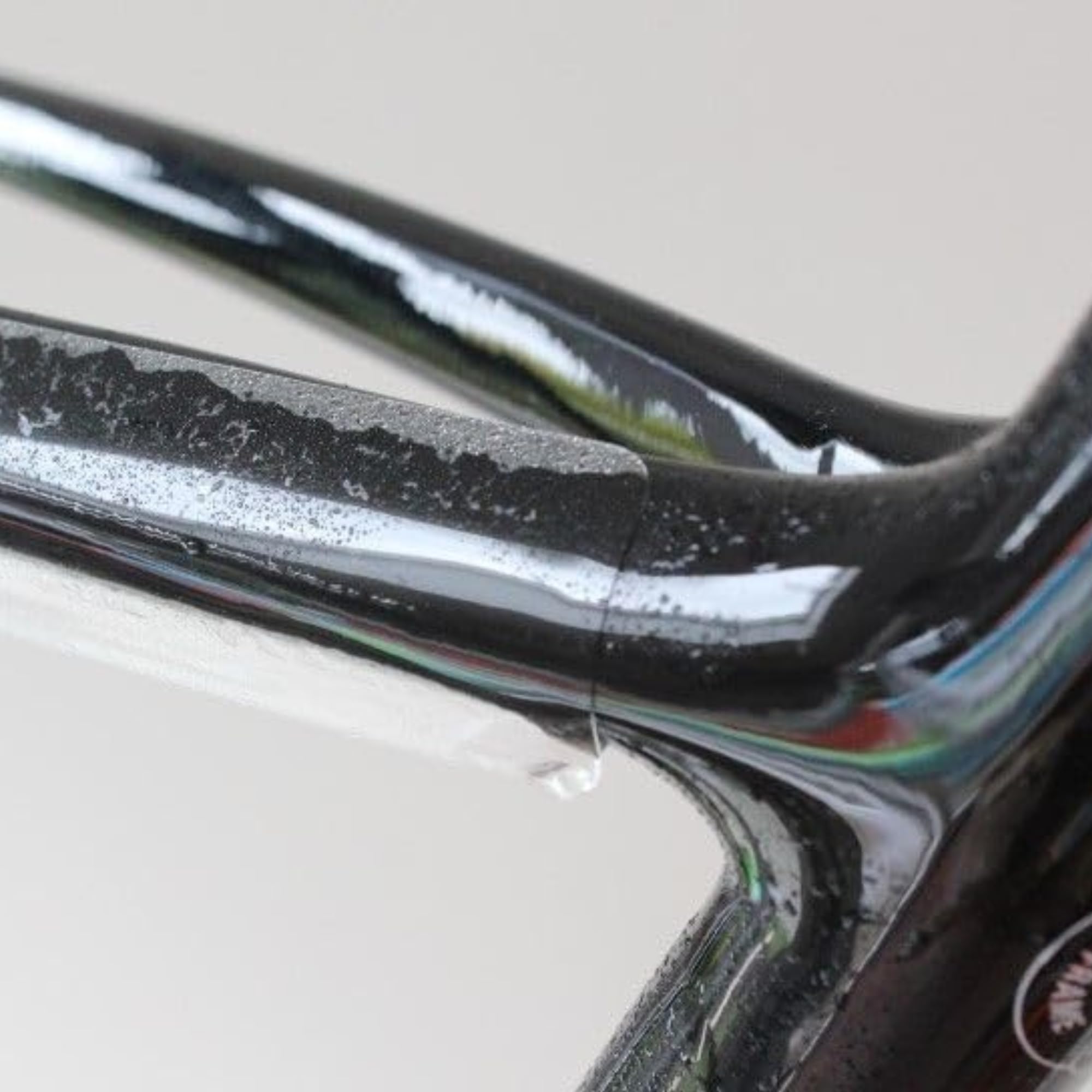 XPEL Universelles Fahrradschutz-Basis-Set für Rennräder unter 58 cm – glänzendes Fahrradrahmenschutz-Set – Top-Tier XPEL Invisiframe Folie, einfache Anwendung, lang anhaltende Klarheit