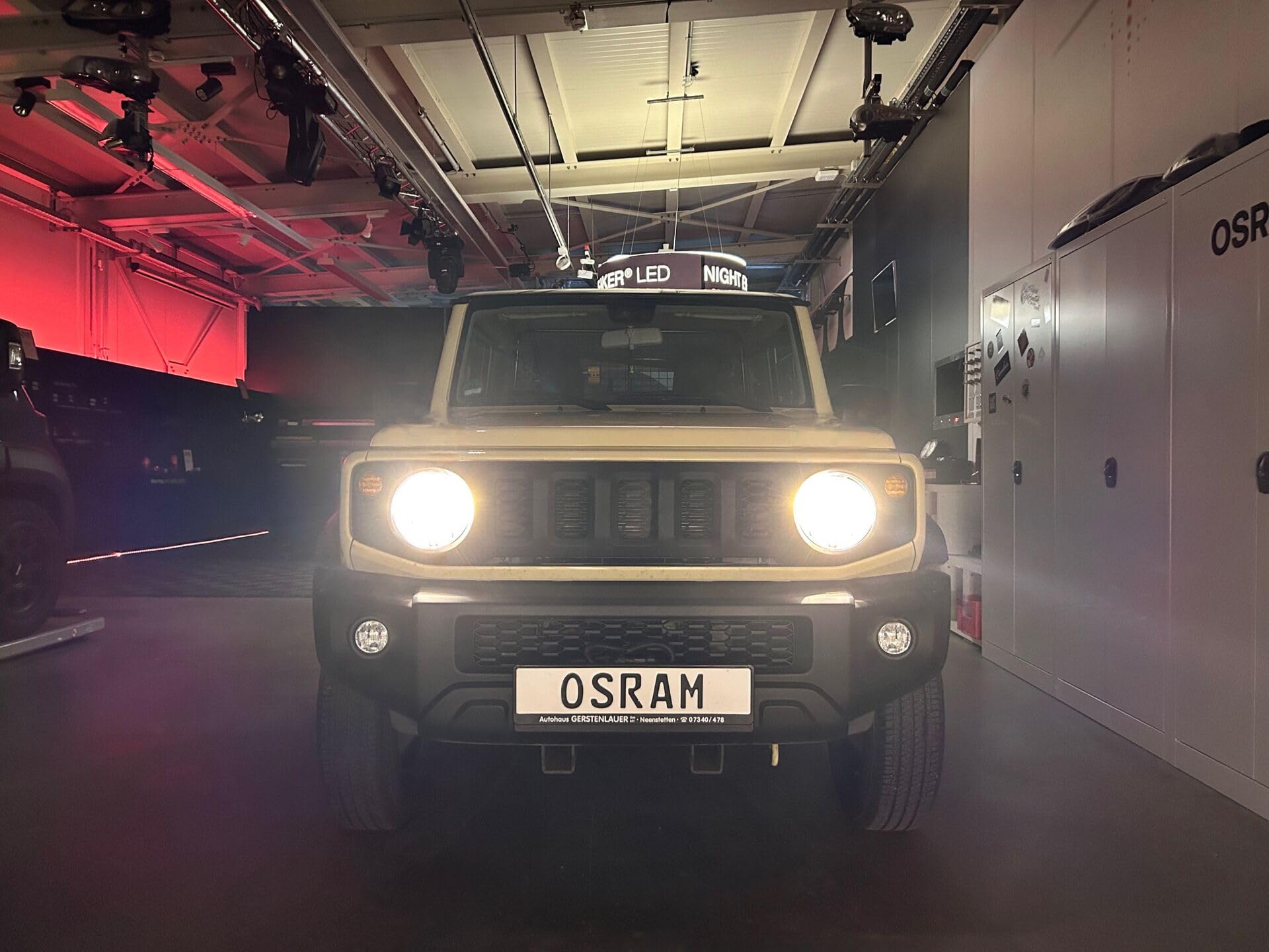Osram NIGHT BREAKER LED VINTAGE H4 + R2 Adapter, 3000K, warmweiße Farbtemperatur, bis zu 330% mehr Helligkeit