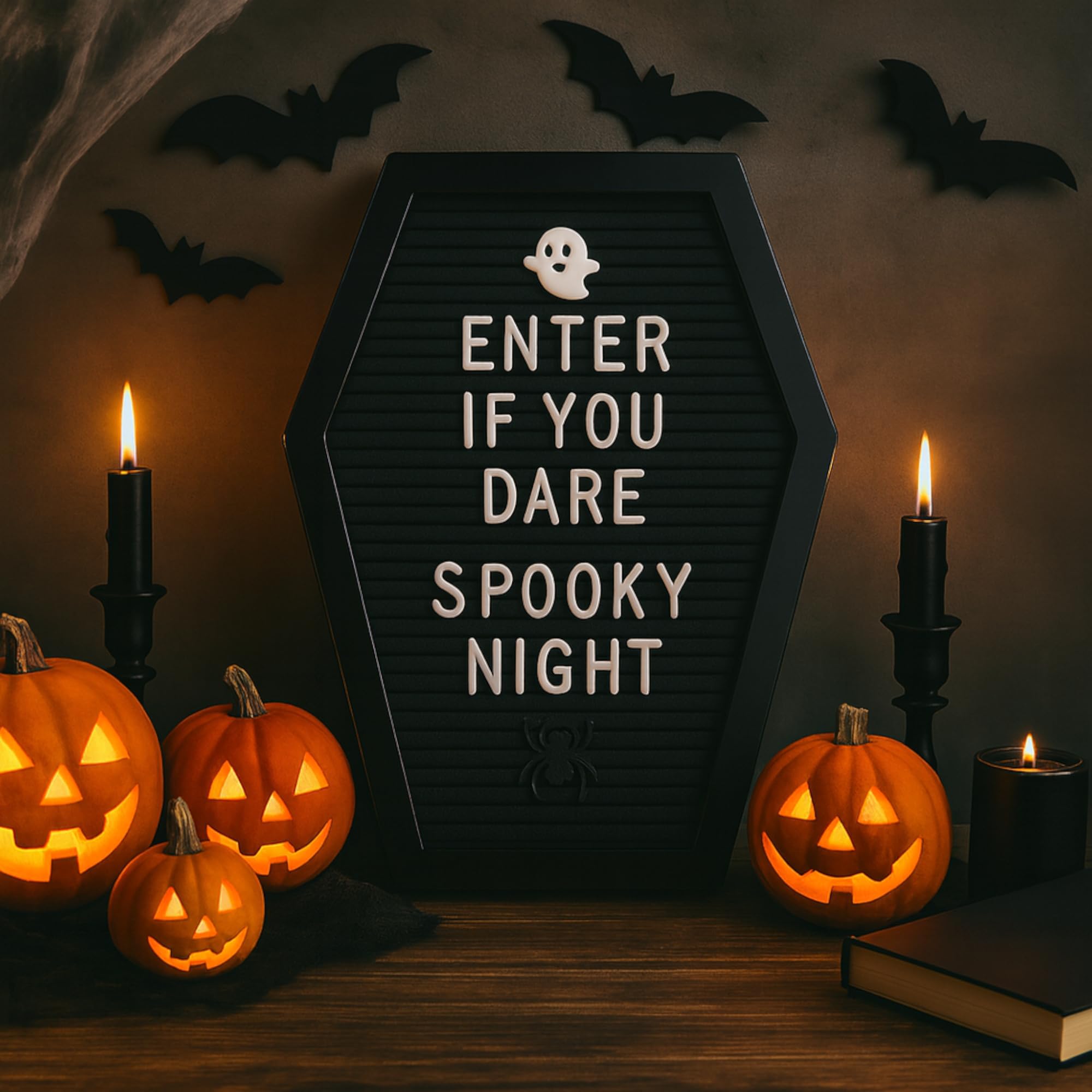 MIJOMA Sarg Stecktafel Buchstabentafel mit über 500 Zeichen, gruseligen Emojis und Holzständer - 40x28.5 cm - Gothik Letterboard Halloween-Deko, gruseliges Halloweengeschenk (Schwarz)