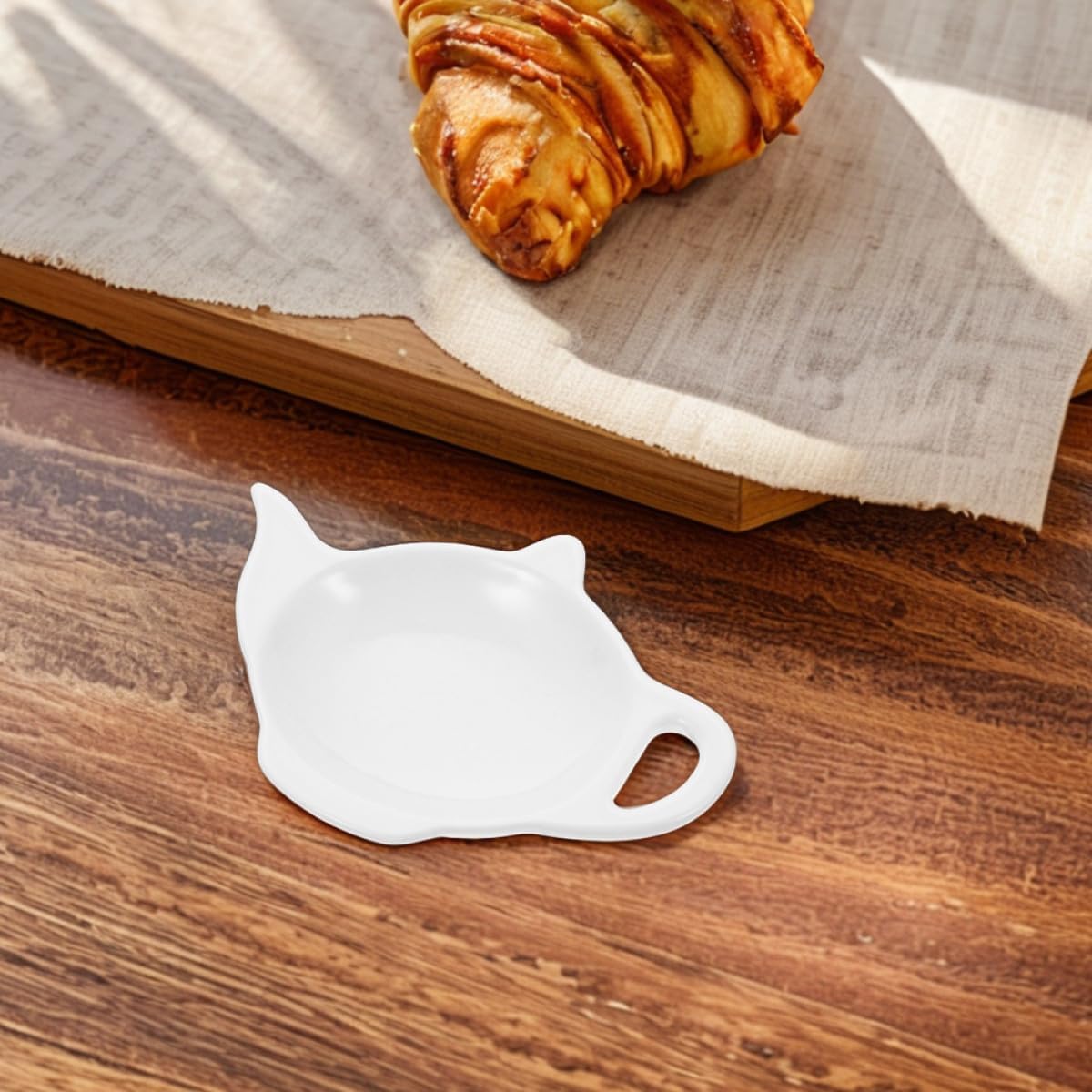 Uonlytech 3Pcs Ceramic Teapot Shaped Tea Bag Holder Tray Set Porcelain Tea Bag Coasters for Afternoon Drinkers Desktop Accessories and Snack Bowls