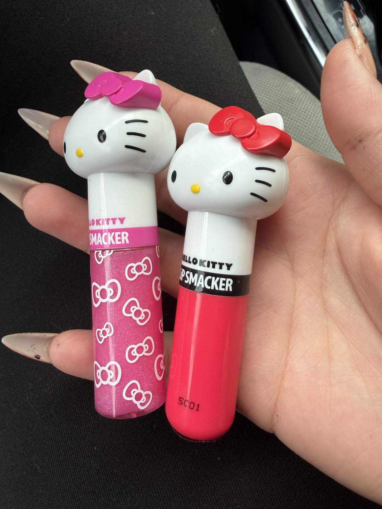 Lip Smacker Lippy Pals Swirls, Sanrio Hello Kitty, Flavored Moisturizing & Smoothing Soft Shine Lip Balm, Hydrating & Protecting Fun Tasty Glossy Finish, Cruelty-Free & Vegan - Cheerful Cherry, Kiwi