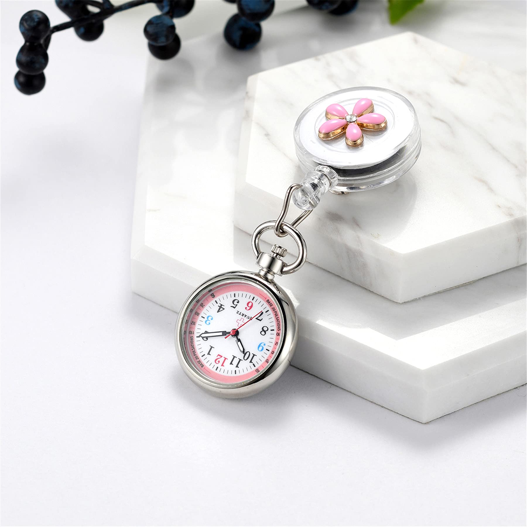 1PC Retractable Nurse Watch Pulsometer Scale 20 Beats Luminous Hands Secondhand Clip On Stethoscope Lapel Fob Pocket Watches for Doctor Nurse Easy to Read Silicone Cover for Women and Men