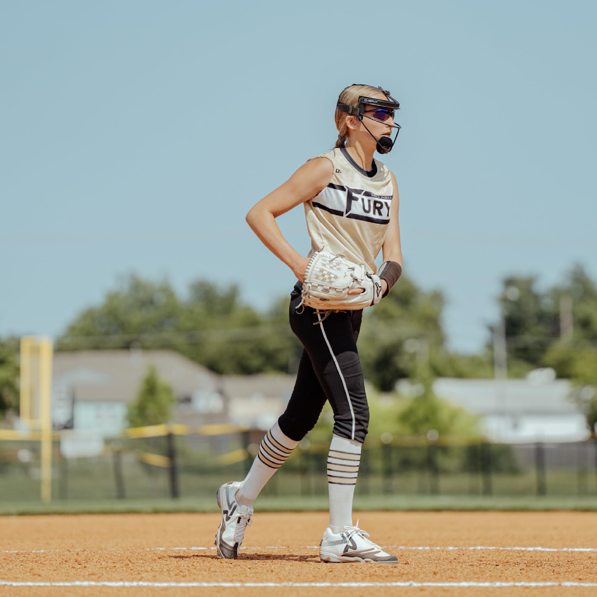 RIP-IT Defense Softball Fielder's Mask, Taglio Leggero e Sicuro per la Massima Protezione e Comfort, Non ostacola la Vista, Adatto per Code di Cavallo
