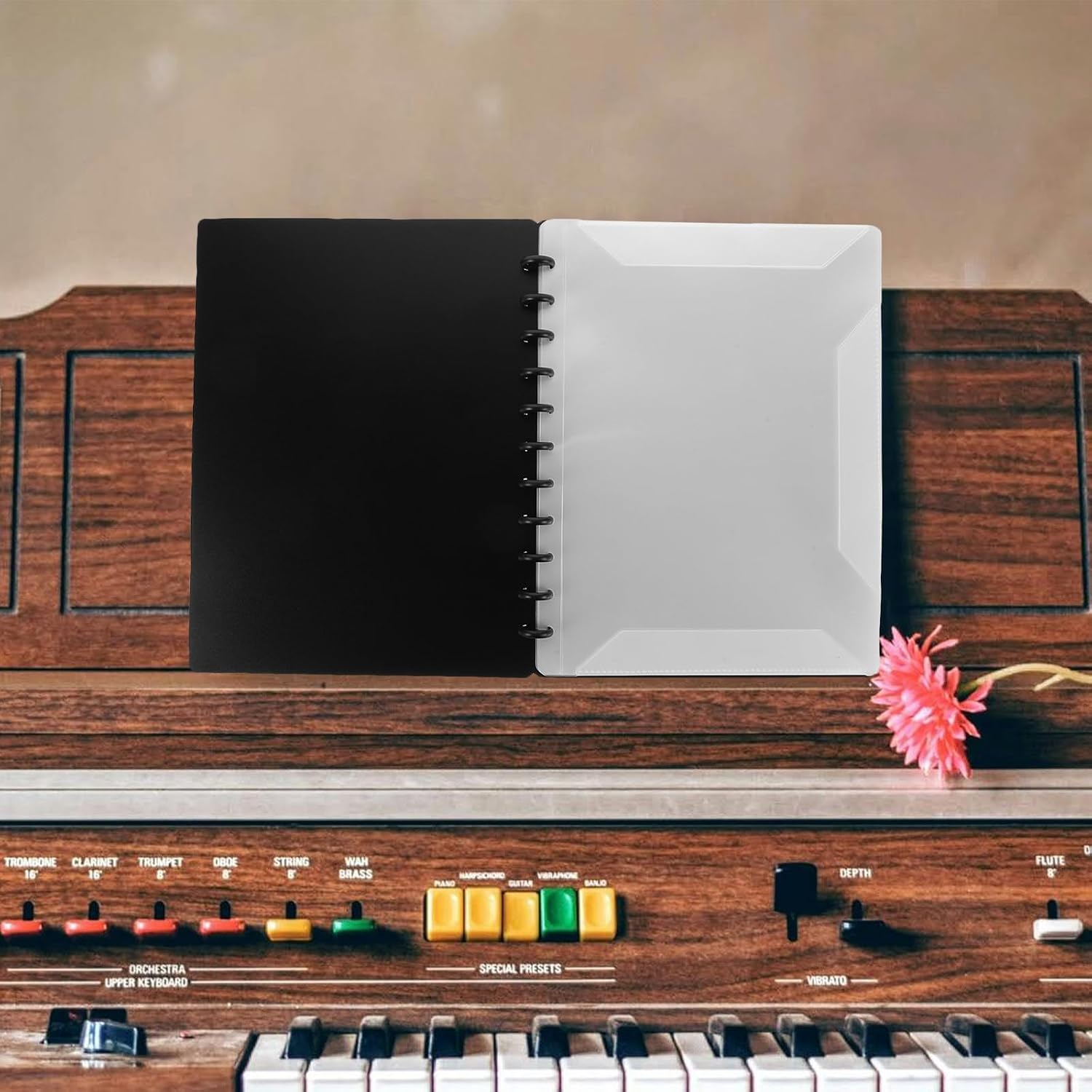 Healifty Music File Folder for Musicians with 20 Pages Capacity, Visibility, Quick Access Plastic Sheet Music Folder, Sleek Exterior for Practice and Performance