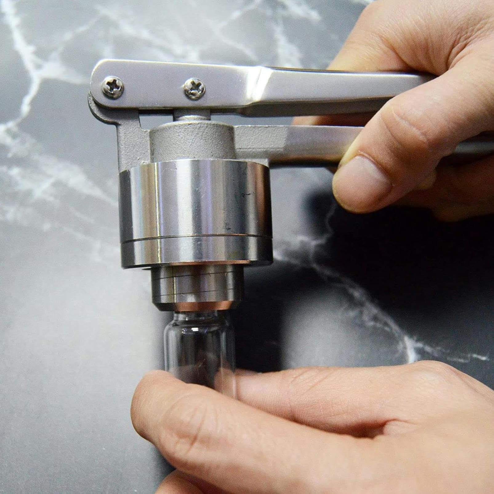 Generic Engarzadora manual de frascos de perfume en aerosol – Máquina de sellado de acero inoxidable de 13 mm/15 mm/20 mm, crimpadora de viales de mano para un buen sellado
