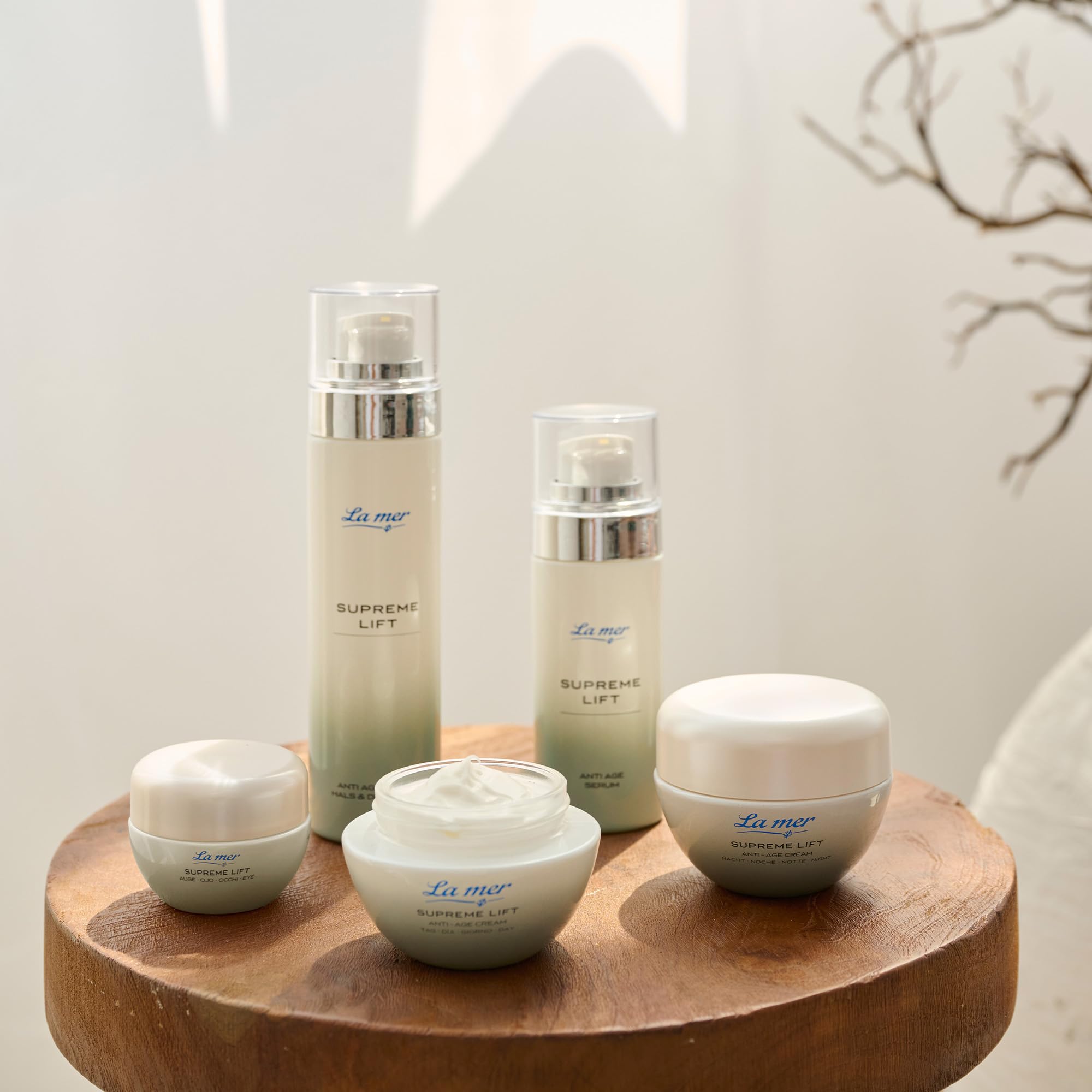 La mer Supreme Lift Anti-Age Cream Nacht - Verbesserte Rezeptur und neuer Look - Regenerierende Nachtcreme - Mit straffender und glättender Wirkung - Reduziert Faltentiefe und stärkt die Haut - 50 ml
