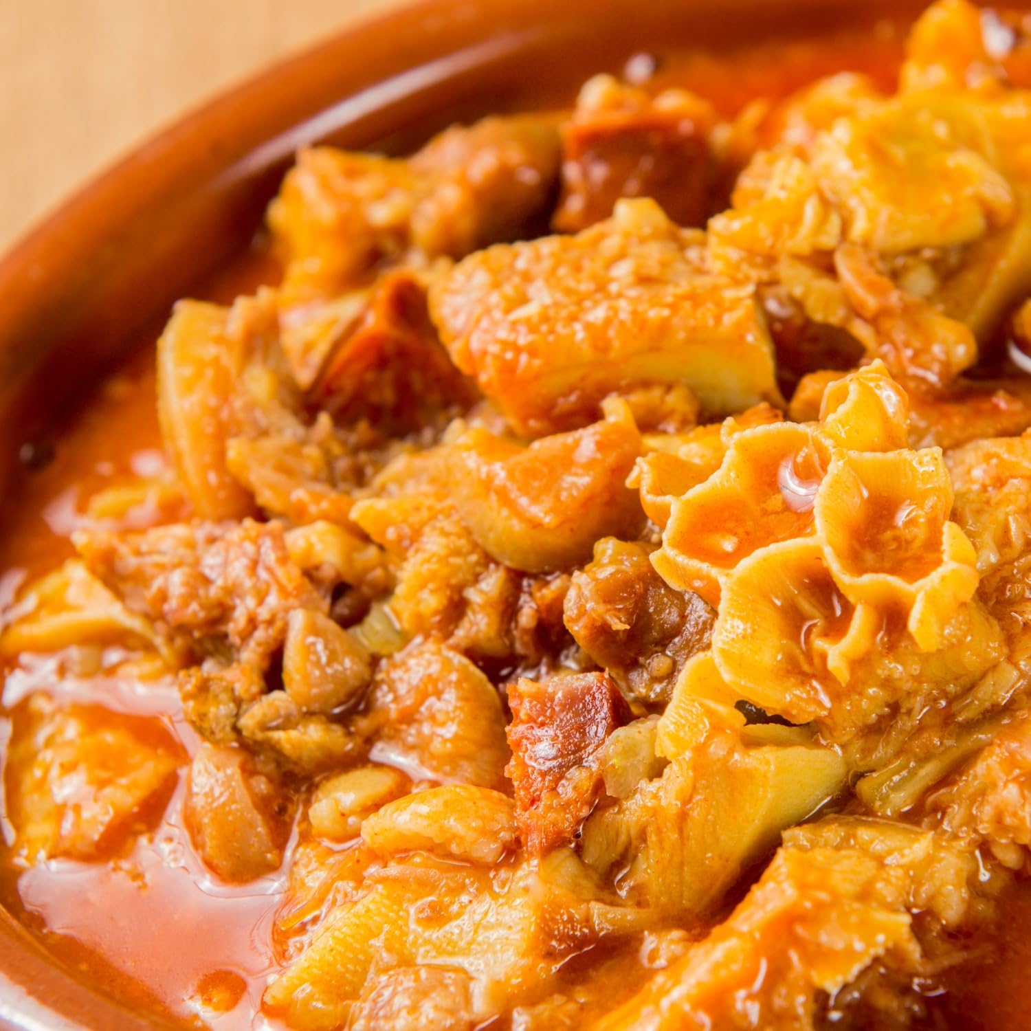 EMBUTIDOS LA PEPITA – Callos Condimentados al Estilo Tradicional | Formato 2 Kg | Envasado al Vacío | Receta Casera con Tripa y Pata de Vacuno | Listo para Calentar | Producto Español