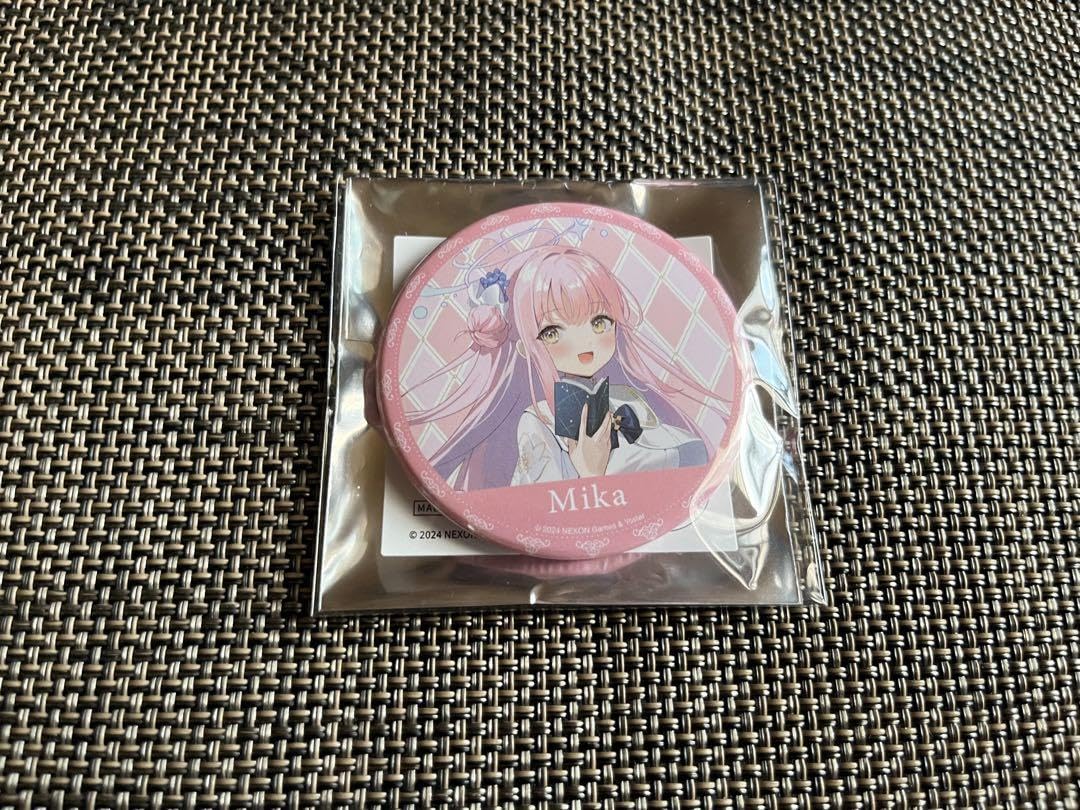 Amazon.co.jp: ブルアカ ブルアカ TSUTAYA 缶バッジ 聖園ミカ : おもちゃ