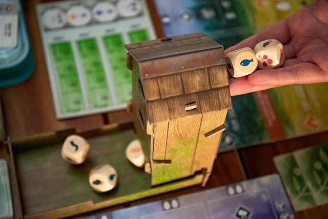 Foto 3 de 8 de Stonemaier Games, Wingspan 2nd Edition, Board Game, Ages 14+, 1-5 Players, 40-70 Minute Playing Time