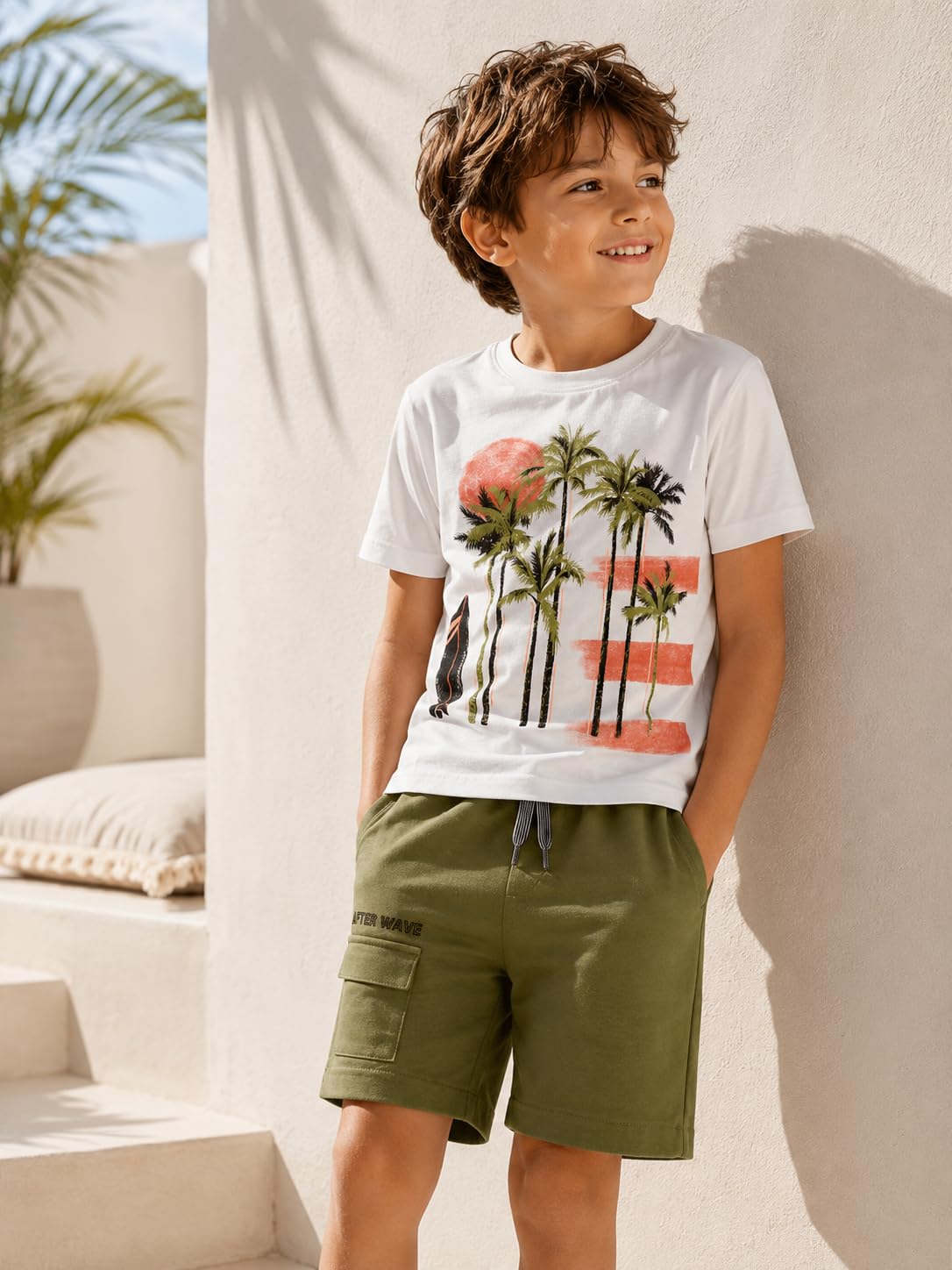 Conjunto de verano para niño – Camiseta de niño amarilla con estampado salvaje y pantalones cortos verde oliva, conjunto infantil casual de algodón suave para actividades al aire libre 3674, 3660
