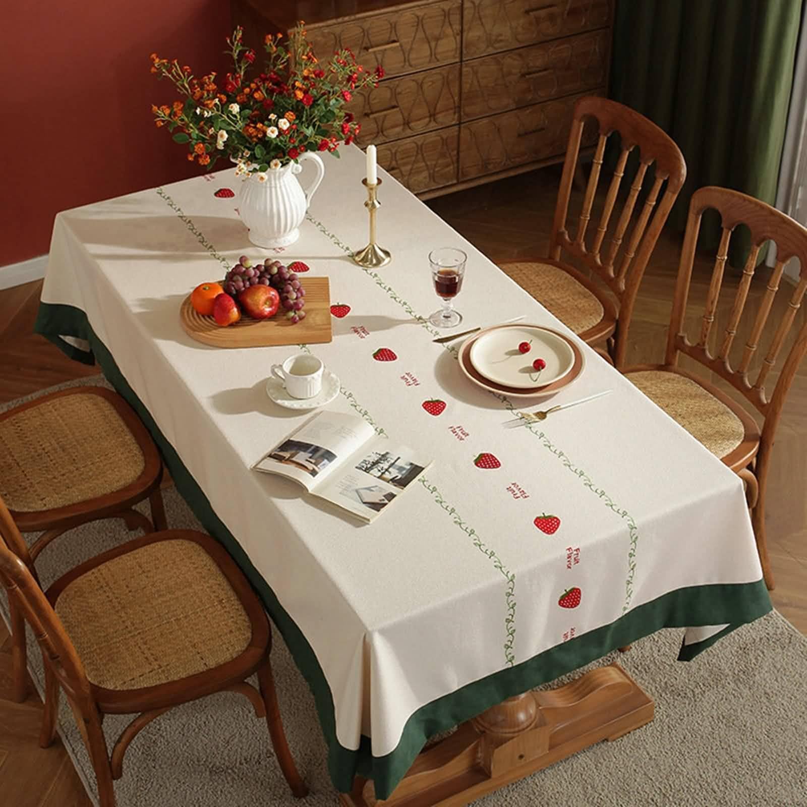 Tovaglia Decorativa Tavolo Rettangolare, Tovaglie 140 x 200 cm Fragola in Poliestere Copritavolo per Tavolo da Pranzo, Cucina, Festa CompleannoBeige