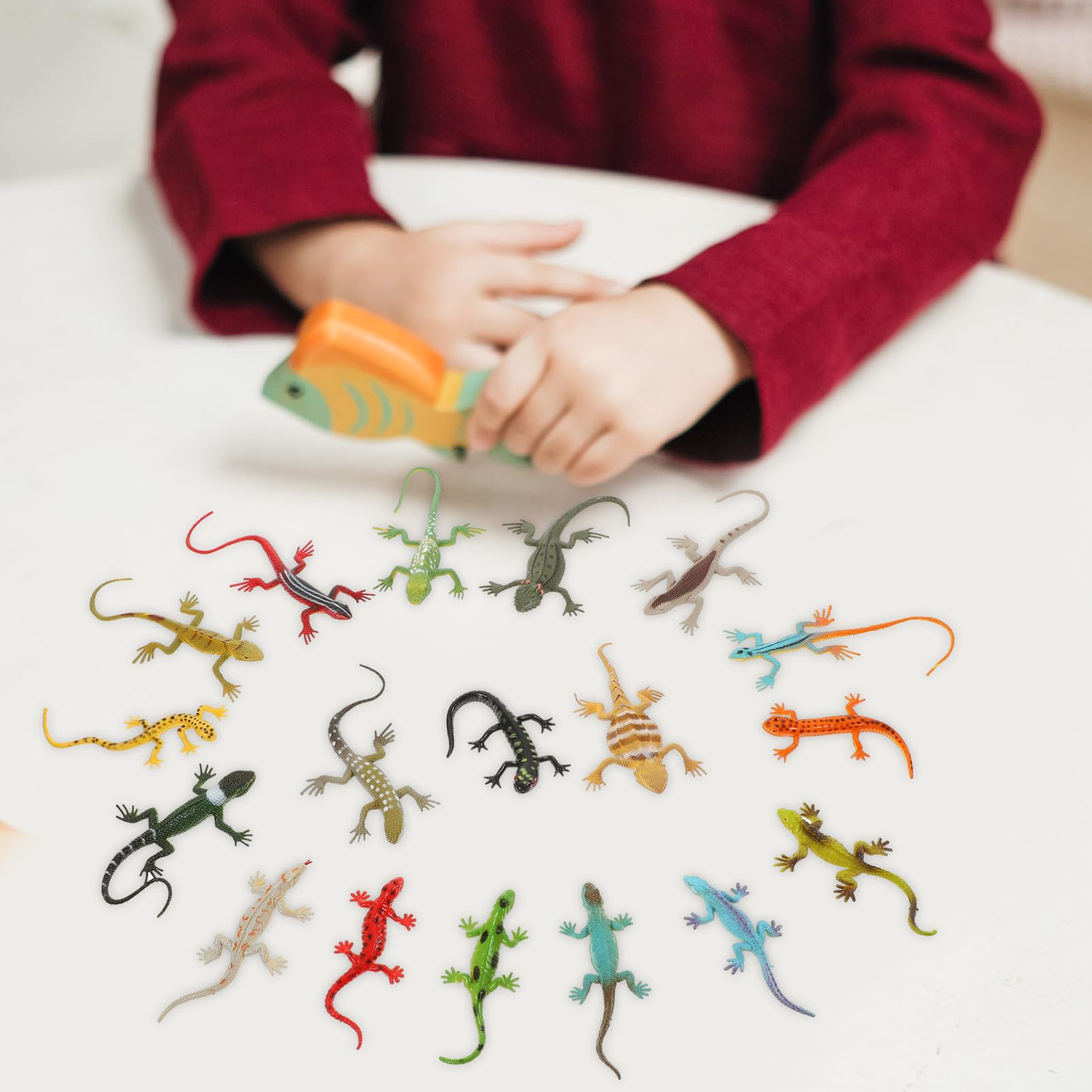 STOBOK Plastic Lizard Toys Realistic Lizards Mini Animal Figures Educational Play Figures Garden Reptile Party Decorations Pranks Toys 18 Pieces - Image 2