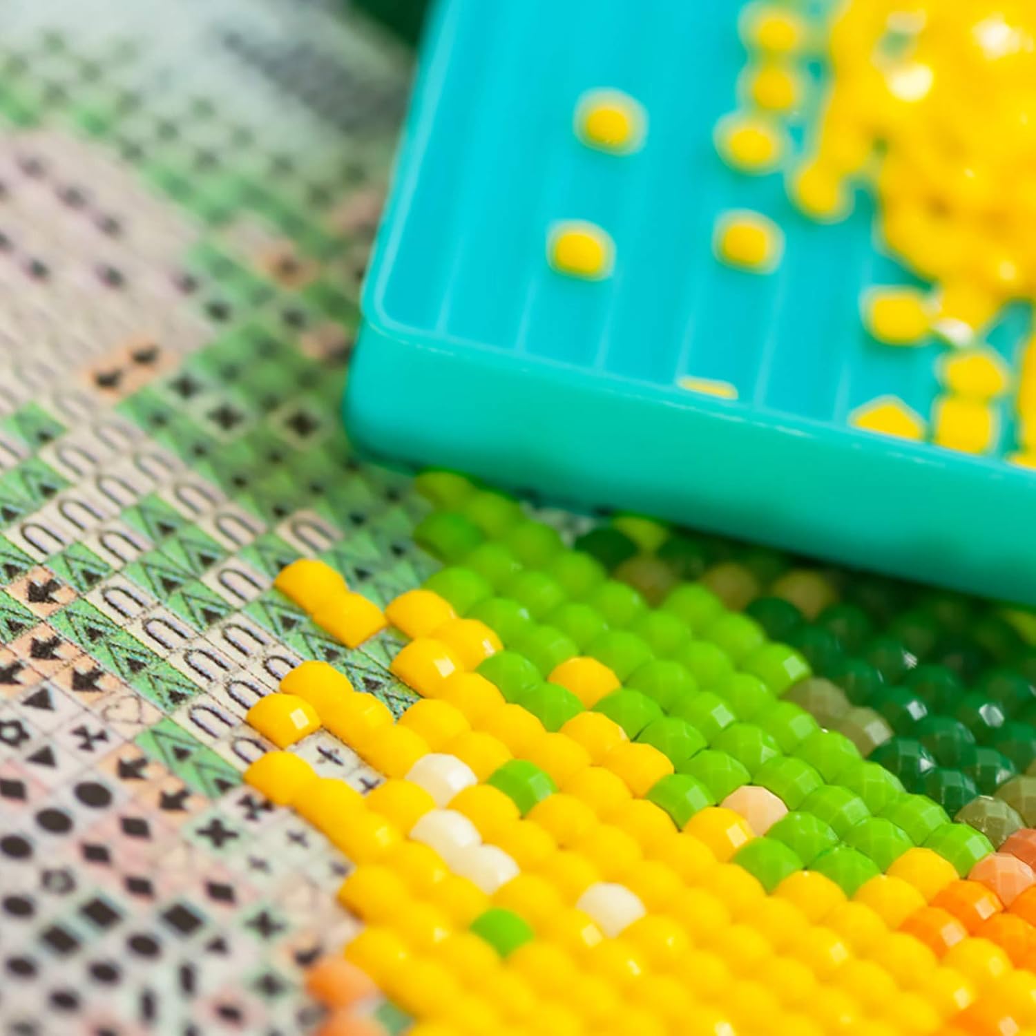 Replacement Diamonds Square Bead Resin Flat for Missing Drills of Diamond Cross Stitch DIY Crafts Supplies 2.5mm Colorful 60