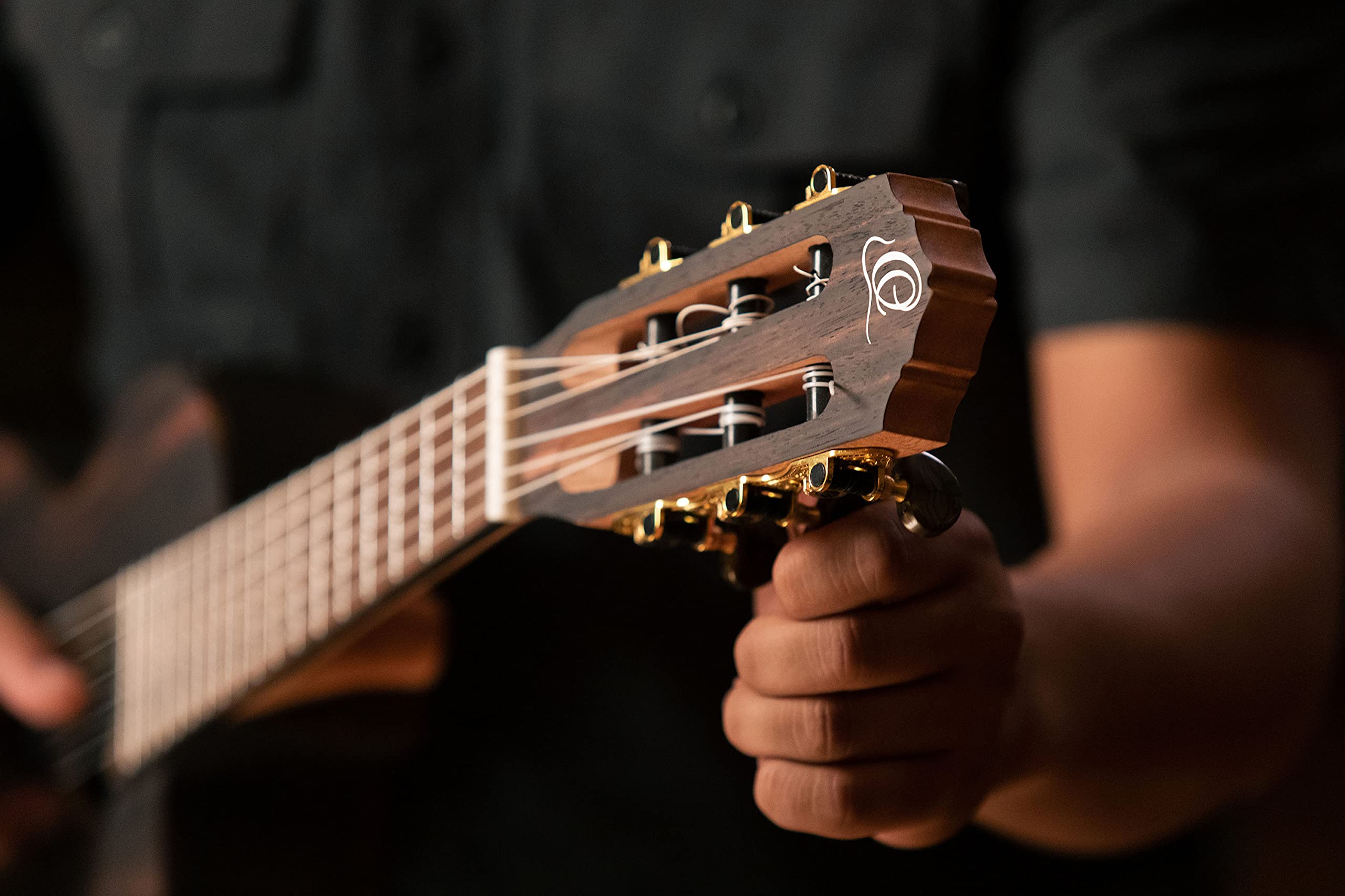 Ortega Guitars Travel Guitar elettro-acustica - Mini/Travel Series - Guitarlele 6 corde - Ebony, Mahogany (RGL5EB-CE)