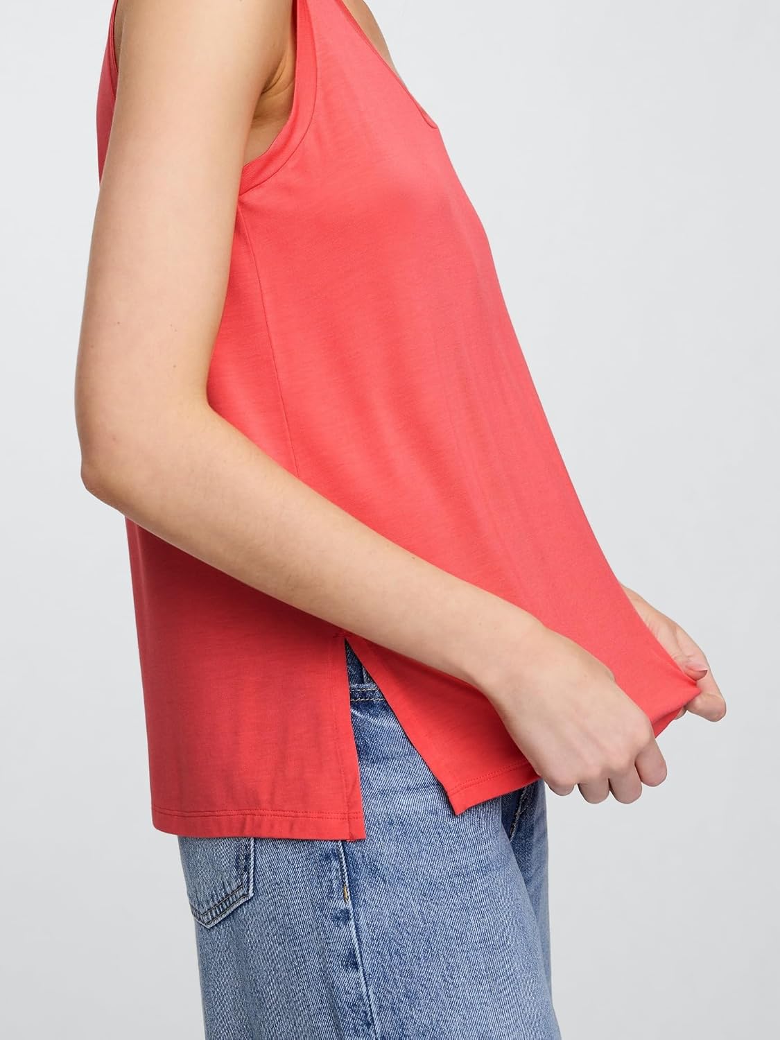 Gap Womens Sleeveless Fashion Tank - Image 4