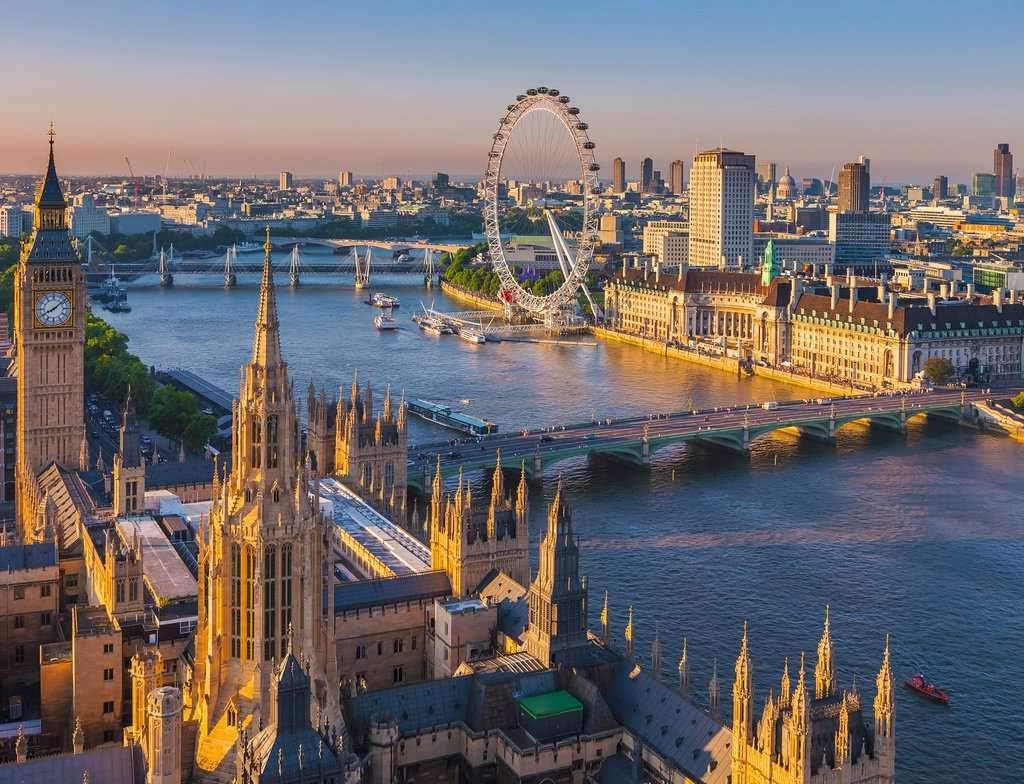 Ravensburger Sentimental London Jigsaw Puzzle (2000 Piece)