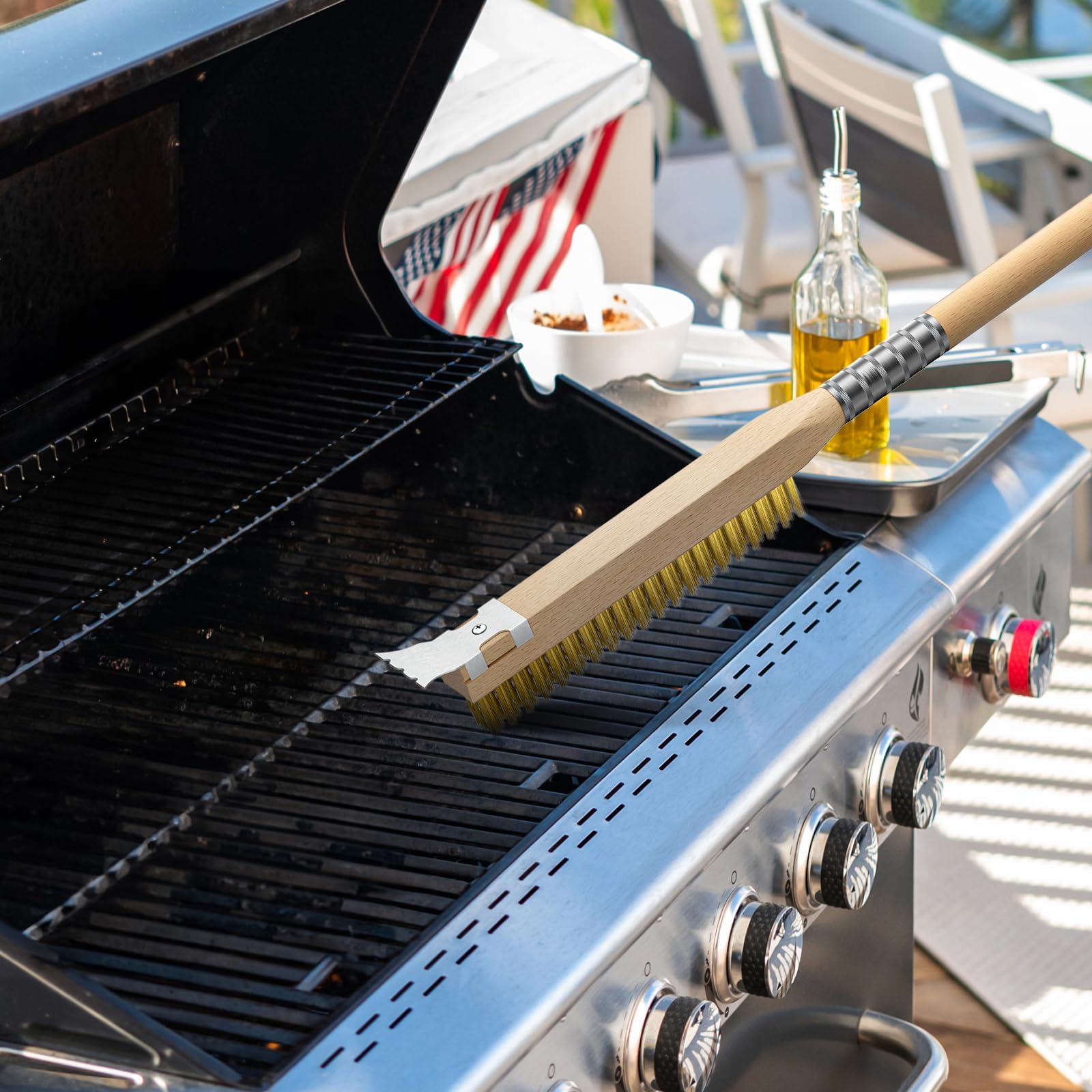 Spazzola per Forno a Legna, Spazzole per Barbecue Spazzola per Pietra da Pizza lunga 25 pollici con Manico in Legno, Setole in Ottone e Raschietto Acciai Accessori per Forni a Legna