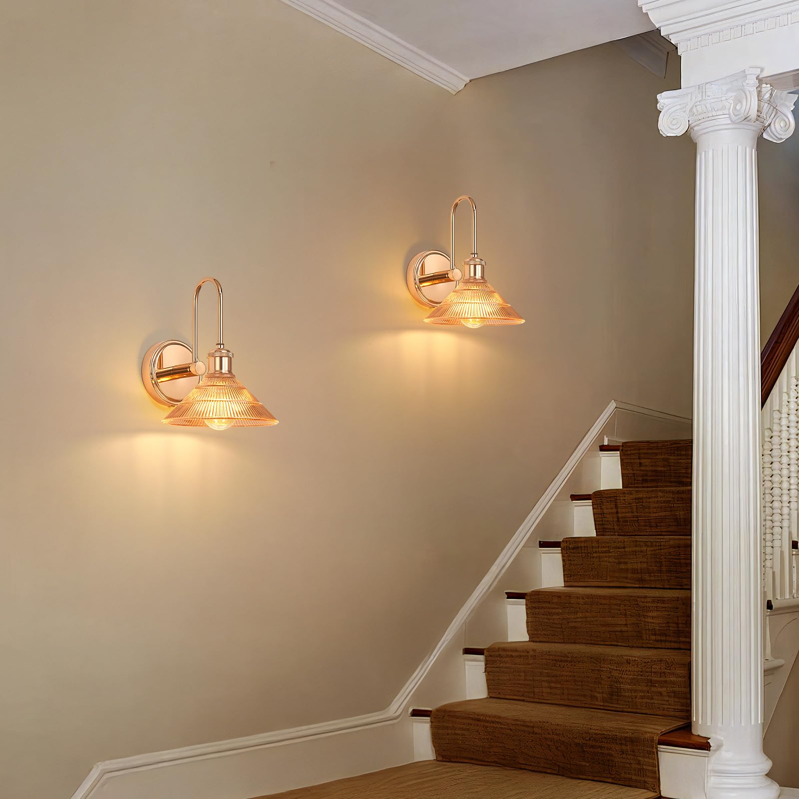 Wandleuchte Set 2-tlg, Goldfarben Vintage Wandlampe mit Rundem Bernsteingelben Glasschirm, Festverkabelte Wandleuchten für Schlafzimmer, Badezimmer, Wohnzimmer | Inkl. 2 LED Birnen