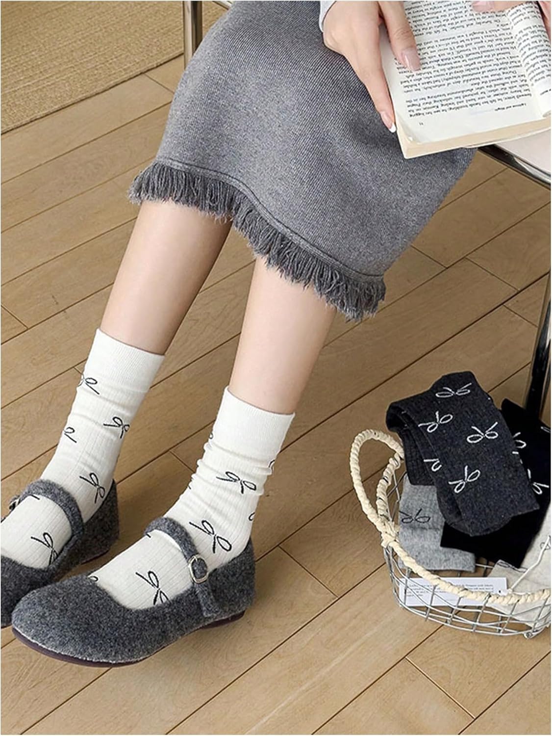 OYOANGLE Women's 5 Pairs Bow Graphic Crew Socks Set Soft Comfortable Non Slip Casual Socks - Image 2