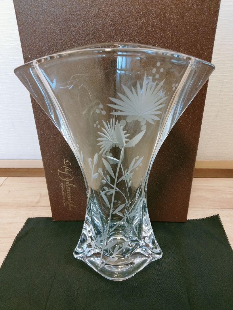 Laska Bohemia glass / フラワーベース（花瓶）