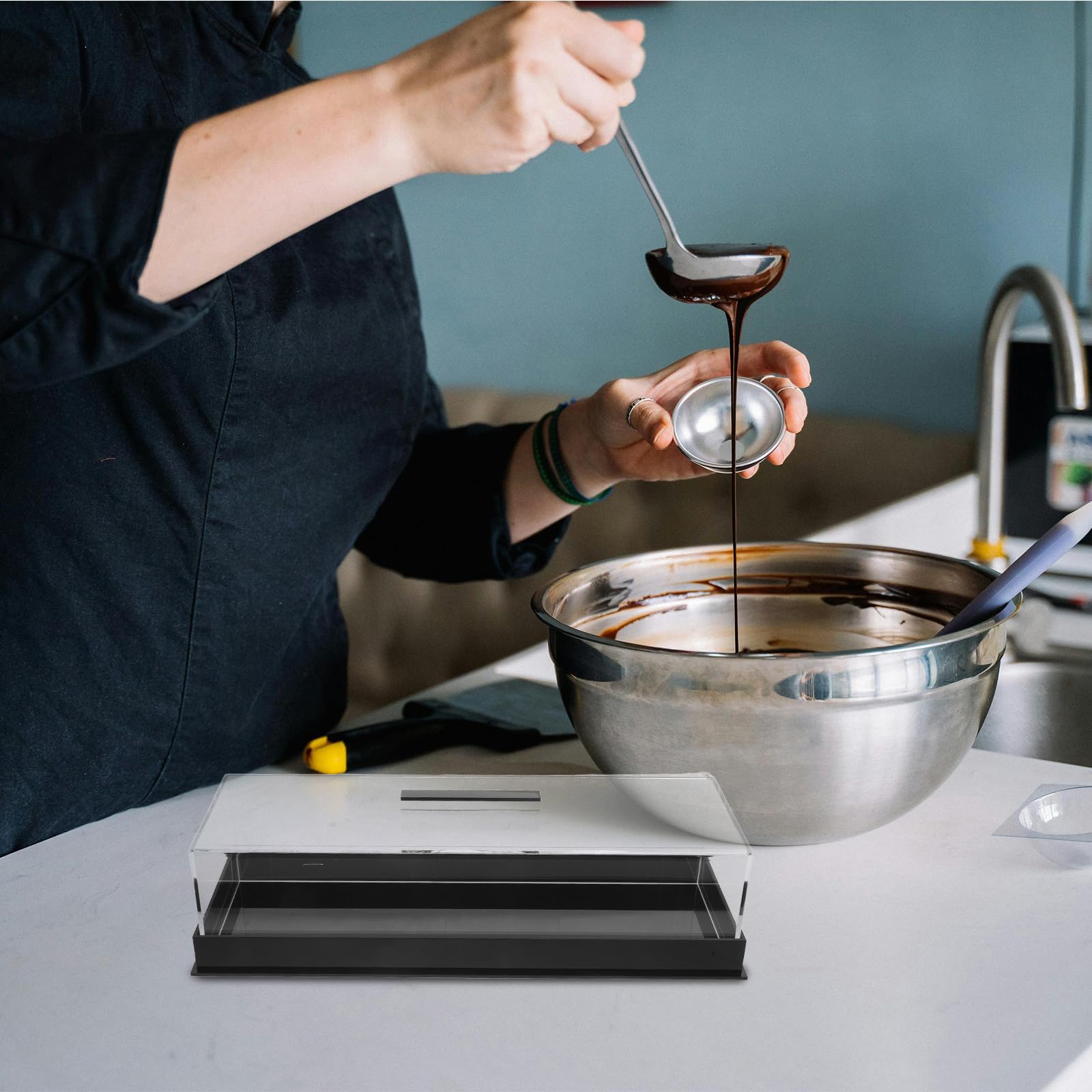 Beaupretty Soporte para Tartas Rectangular de Acrílico Negro con Tapa, Bandeja de Exhibición de Postres Fácil de Limpiar para Fiestas y Cumpleaños