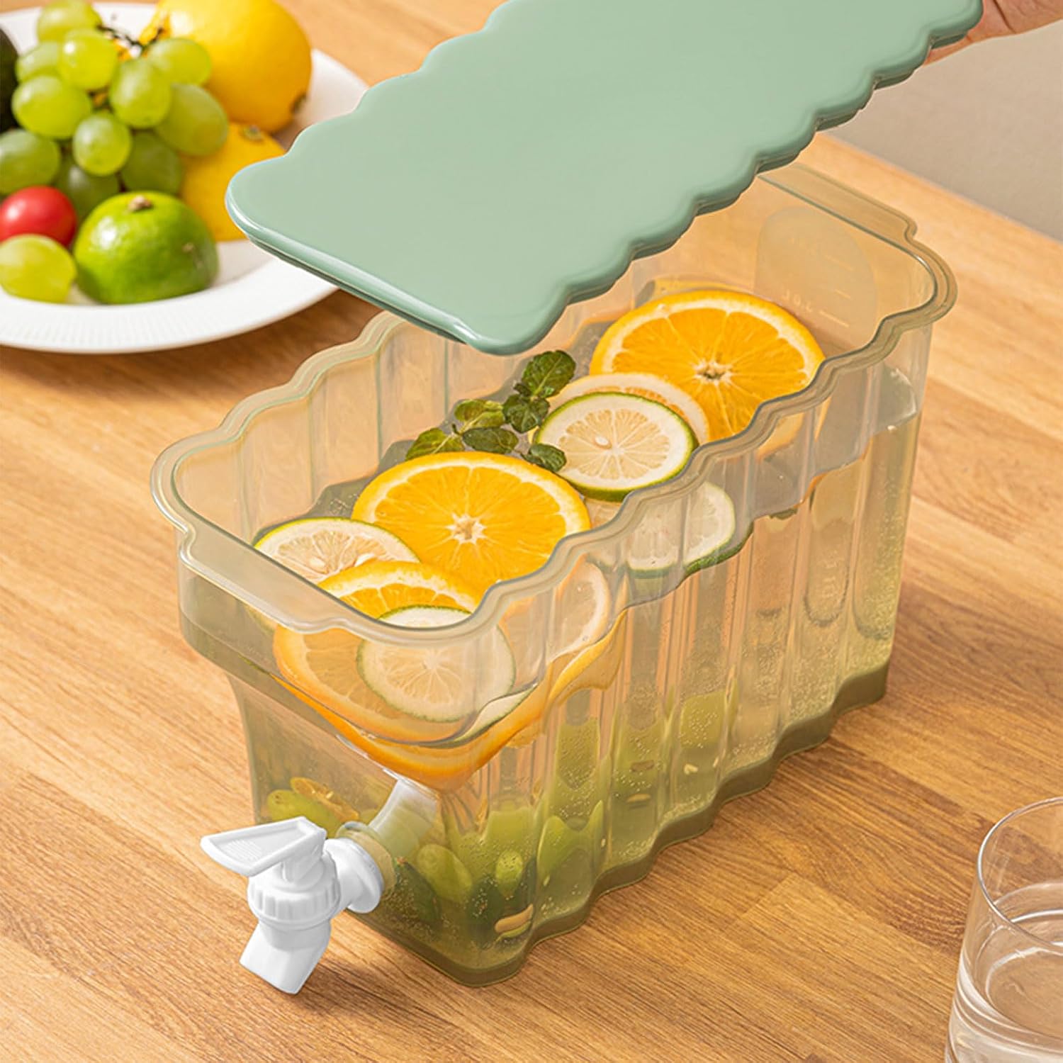 Beverage Liquid Drinks Container Fridges Drinks Dispensers with Tap & Lid Refrigerator Cold Beverage Dispensers Jugs Large Capacity