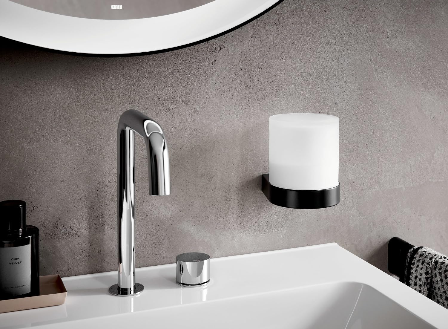 emco Flow Sensor - Dispenser di sapone liquido con batteria, alimentato a batteria, cromato