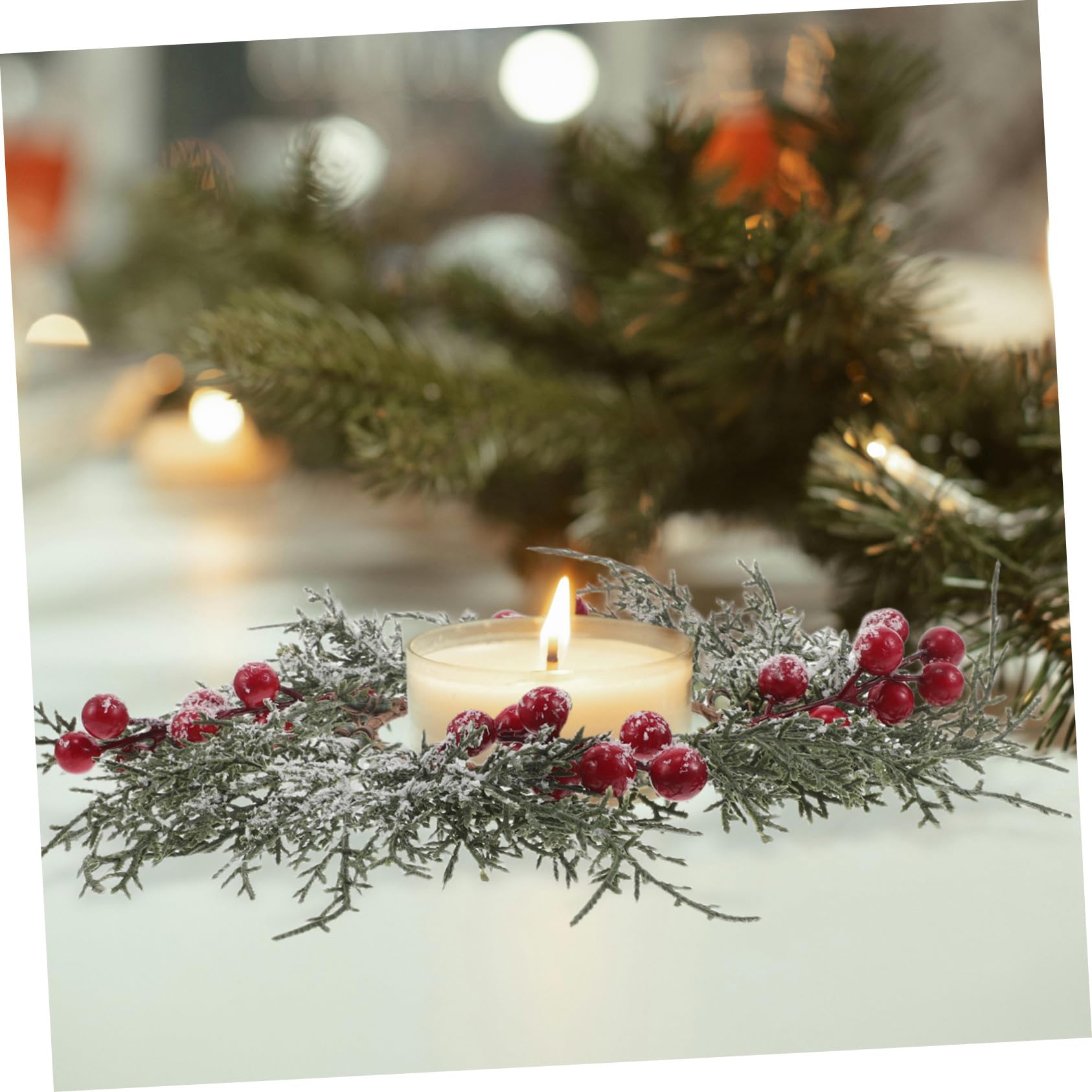 4 Piezas Anillos de Vela Navideños Artificiales con Bayas Rojas Pino para Candelabros de Pilar y Velas de Té Decoración Ligera y Reutilizable para Centro de Mesa Navideño