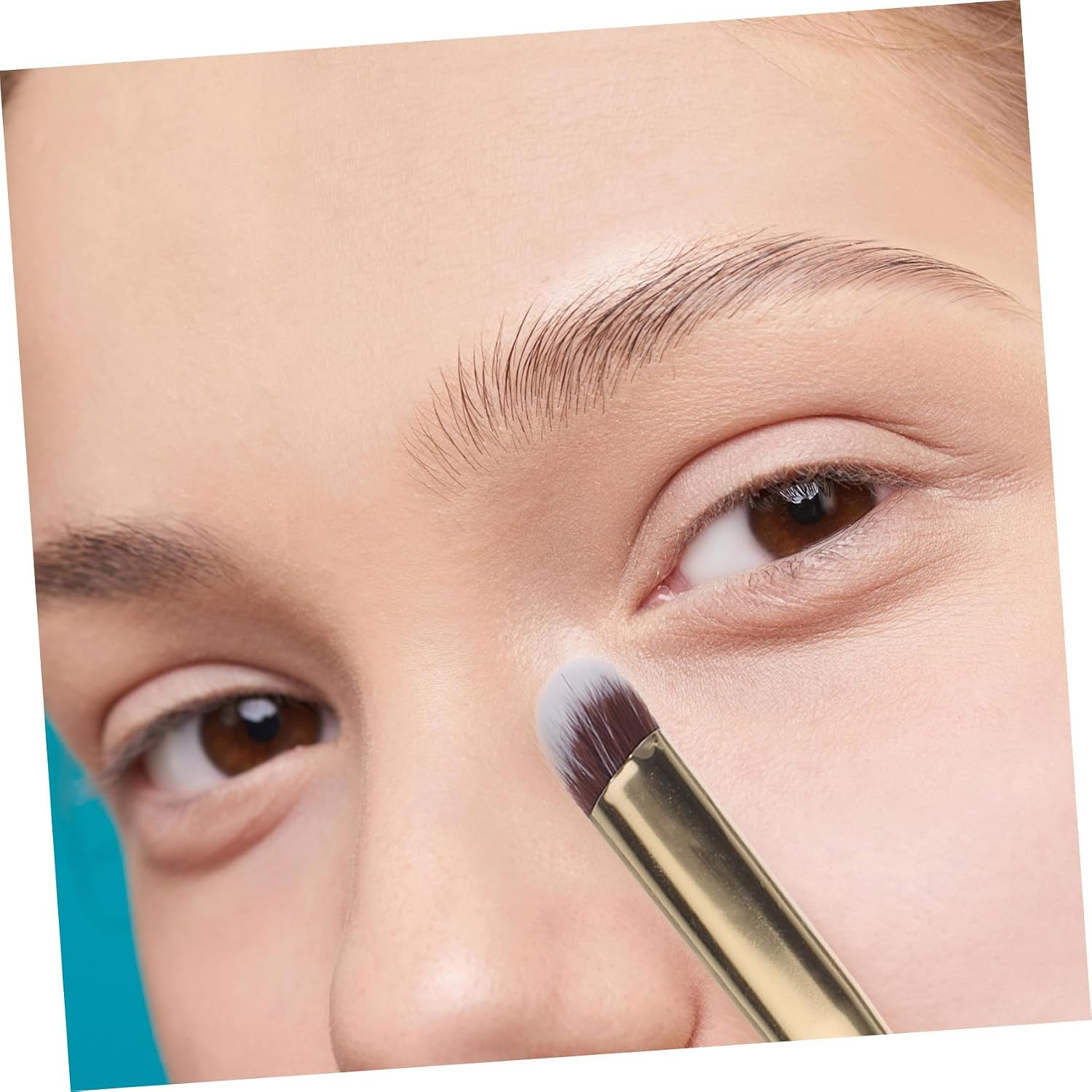 10pcs Angled Concealer Makeup Brushes Small Synthetic Eye Makeup Tools for Women Professional under Eye Contouring and Blending