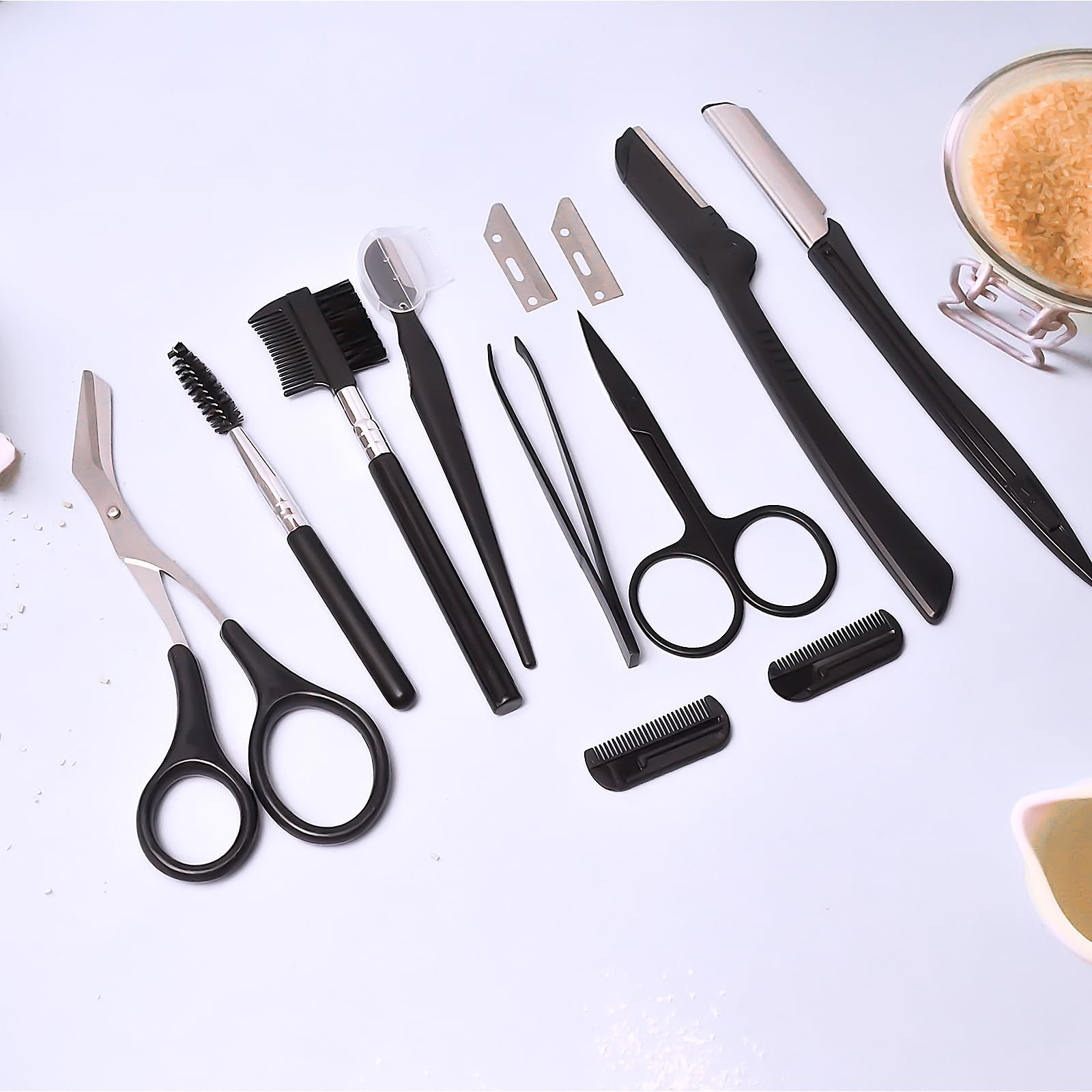 Kit de Coupe des Sourcils 11 Pcs - Outils Professionnels Avec Pince à Épiler, Pincettes, Rasoir, Pinceau, Ciseaux Pour Cils et Autres Soins de Beauté