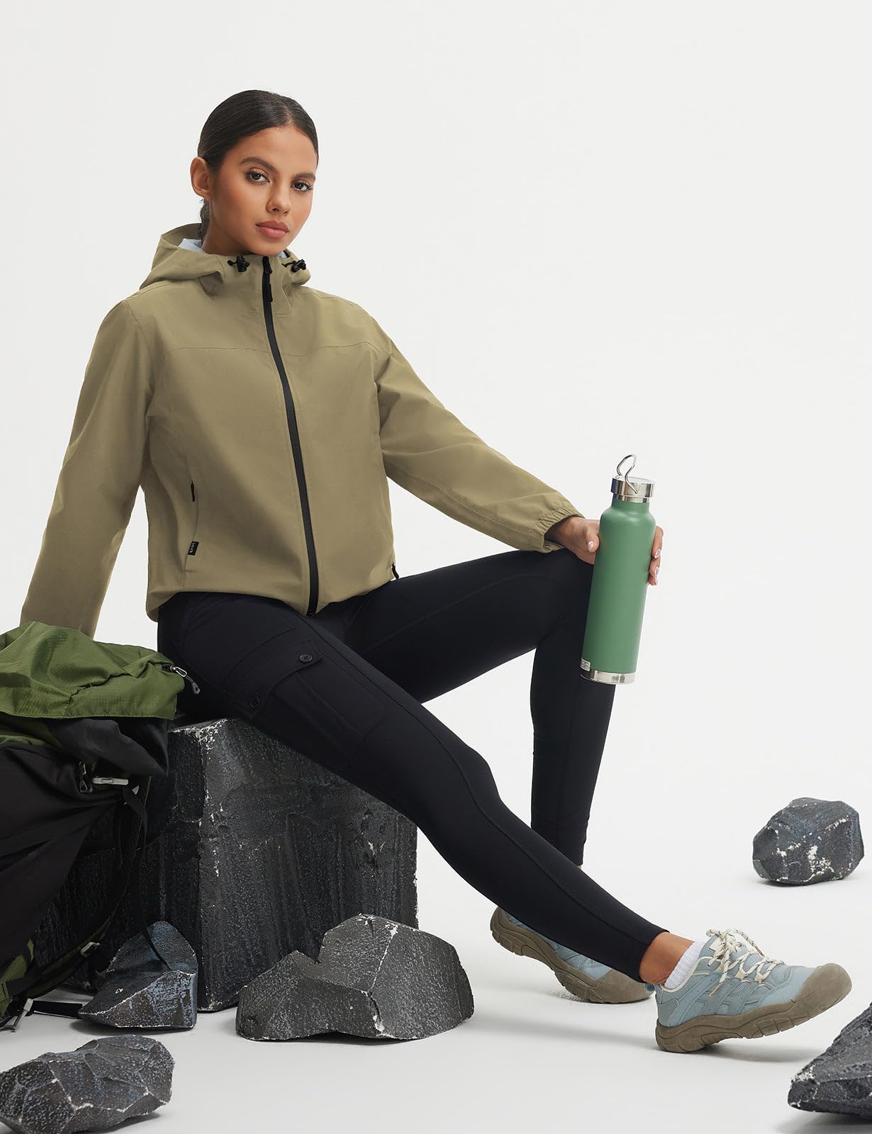 baleaf Chaquetas impermeables con capucha para mujer, cortavientos, ligera, corta para mujer, para senderismo, senderismo, ciclismo
