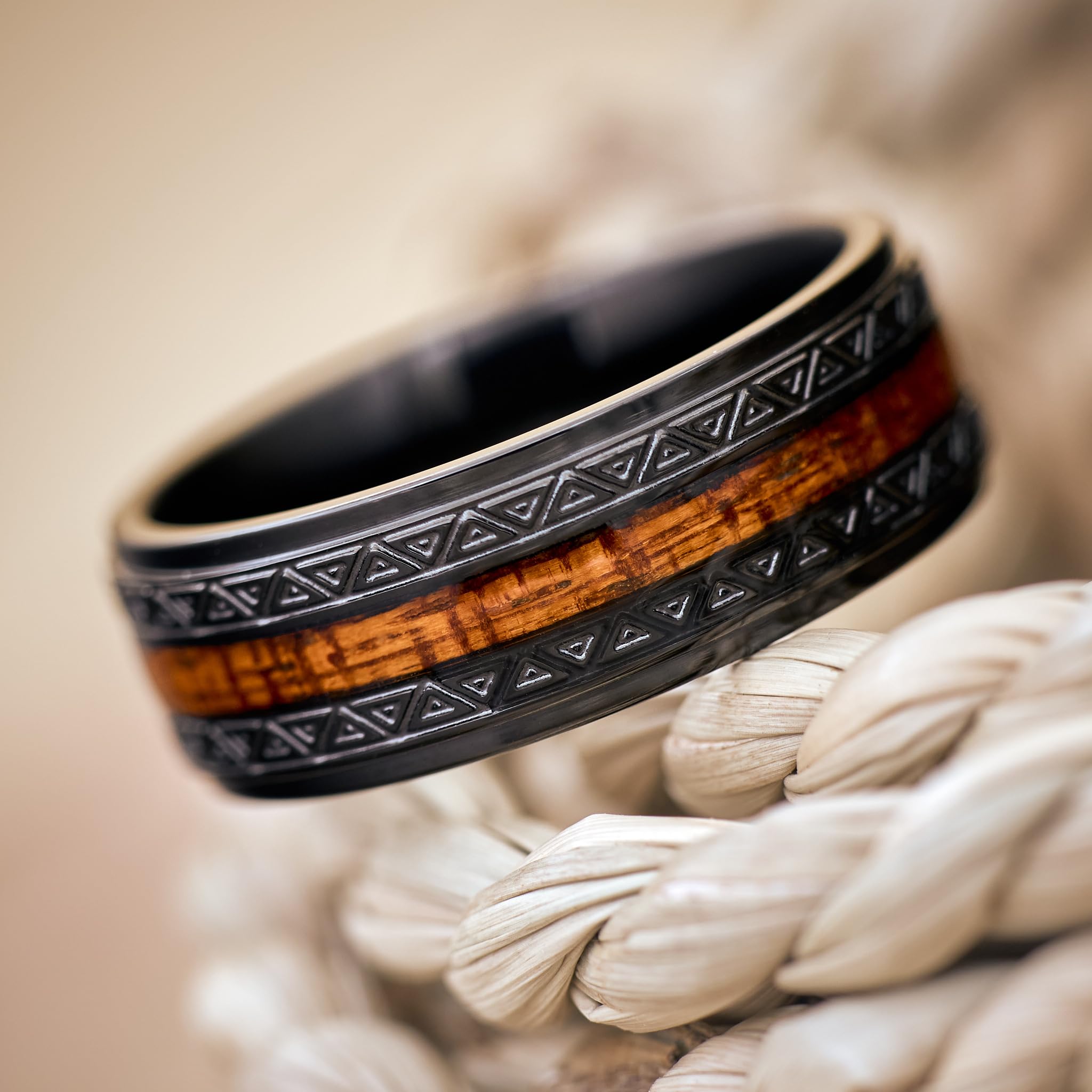 Ring Silber oder Schwarz [Handgemacht & Wasserfest] – Holzring für Damen & Herren – Partnerring, Ehering, Verlobungsring – aus Edelstahl & echtem Holz, langlebig & stilvoll