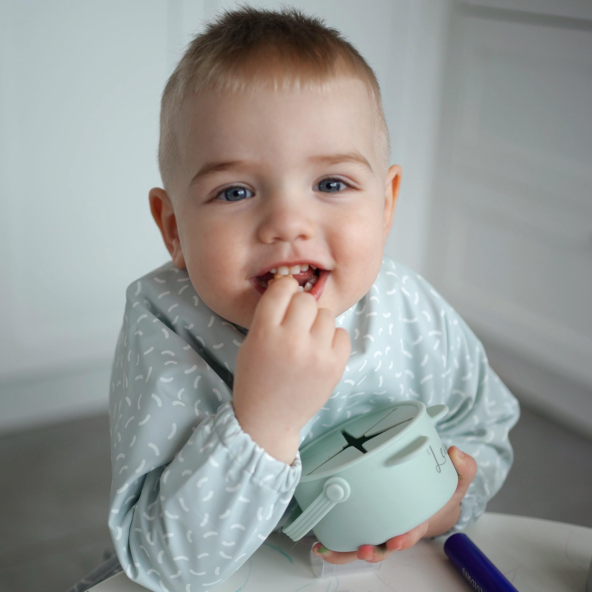 J.Børn BLW Long Sleeve Baby Feeding Bib 6-12M - Image 2