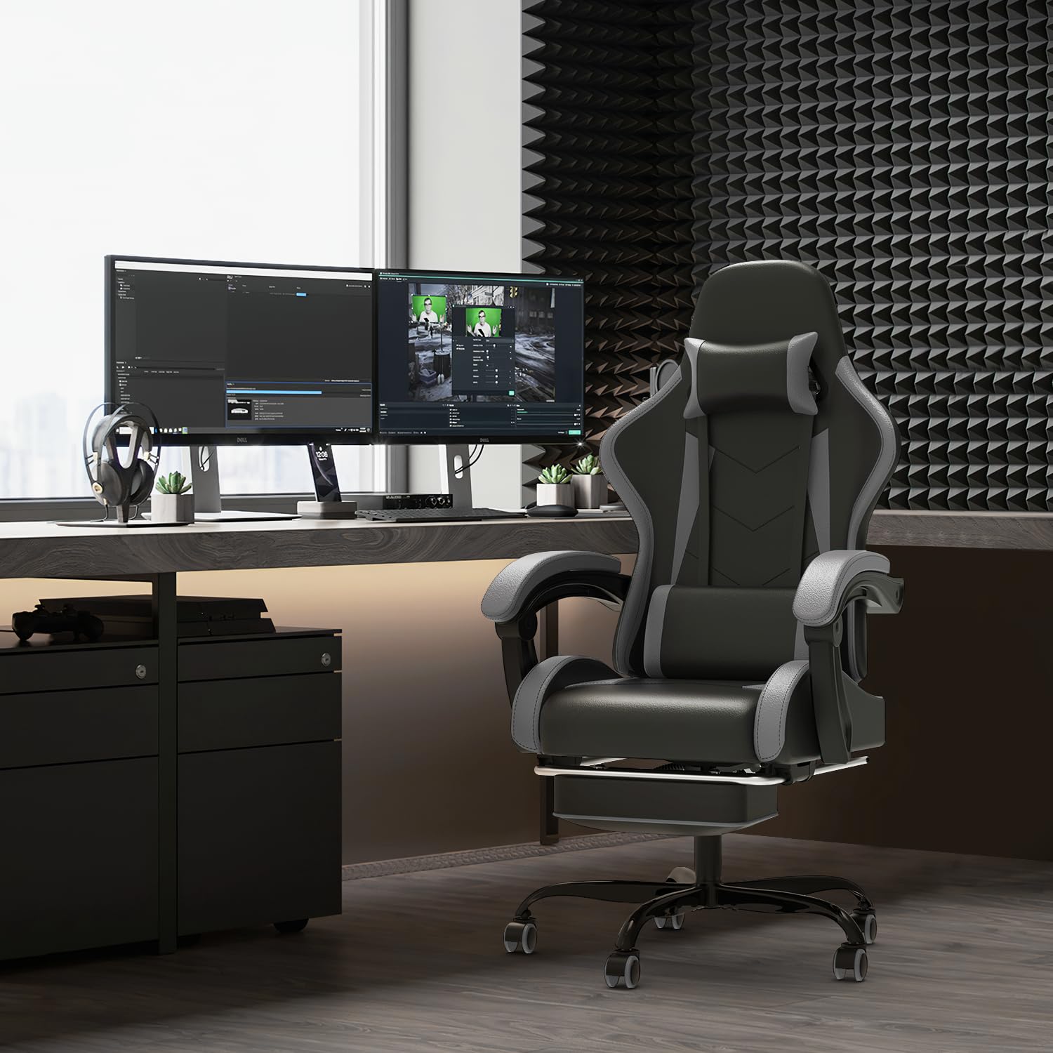 Devoko Sedia da Gaming Massaggiante con Poggiapiedi Telescopico, Sedia Gamer con Cuscino Lombare Massaggio & Poggiatesta, Ergonomico Sedia da Ufficio Schienale Regolabile 90-135° Portata 150kg(Grigio)